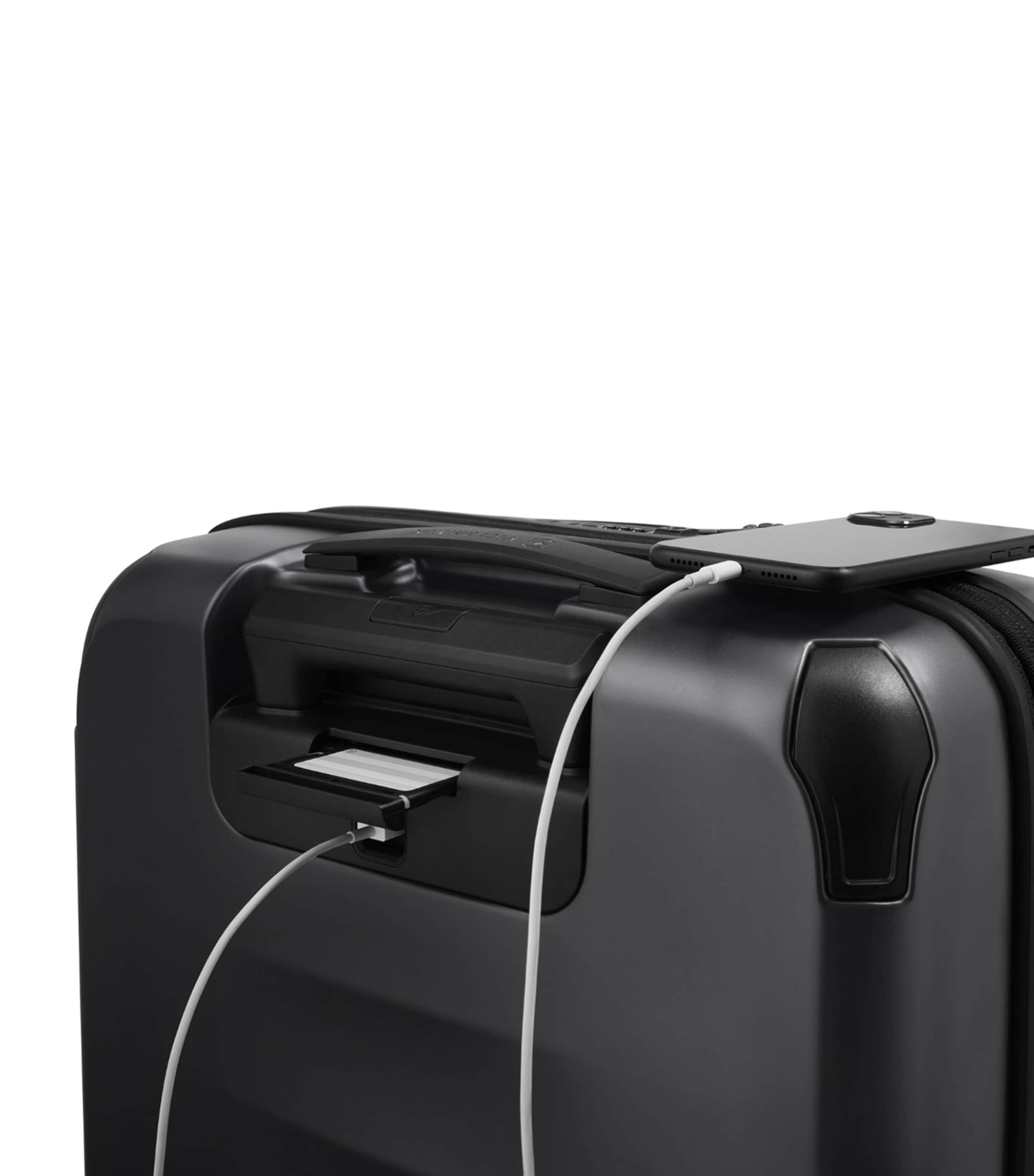 Victorinox Black Spectra 3.0 Expandable Global Cabin Suitcase