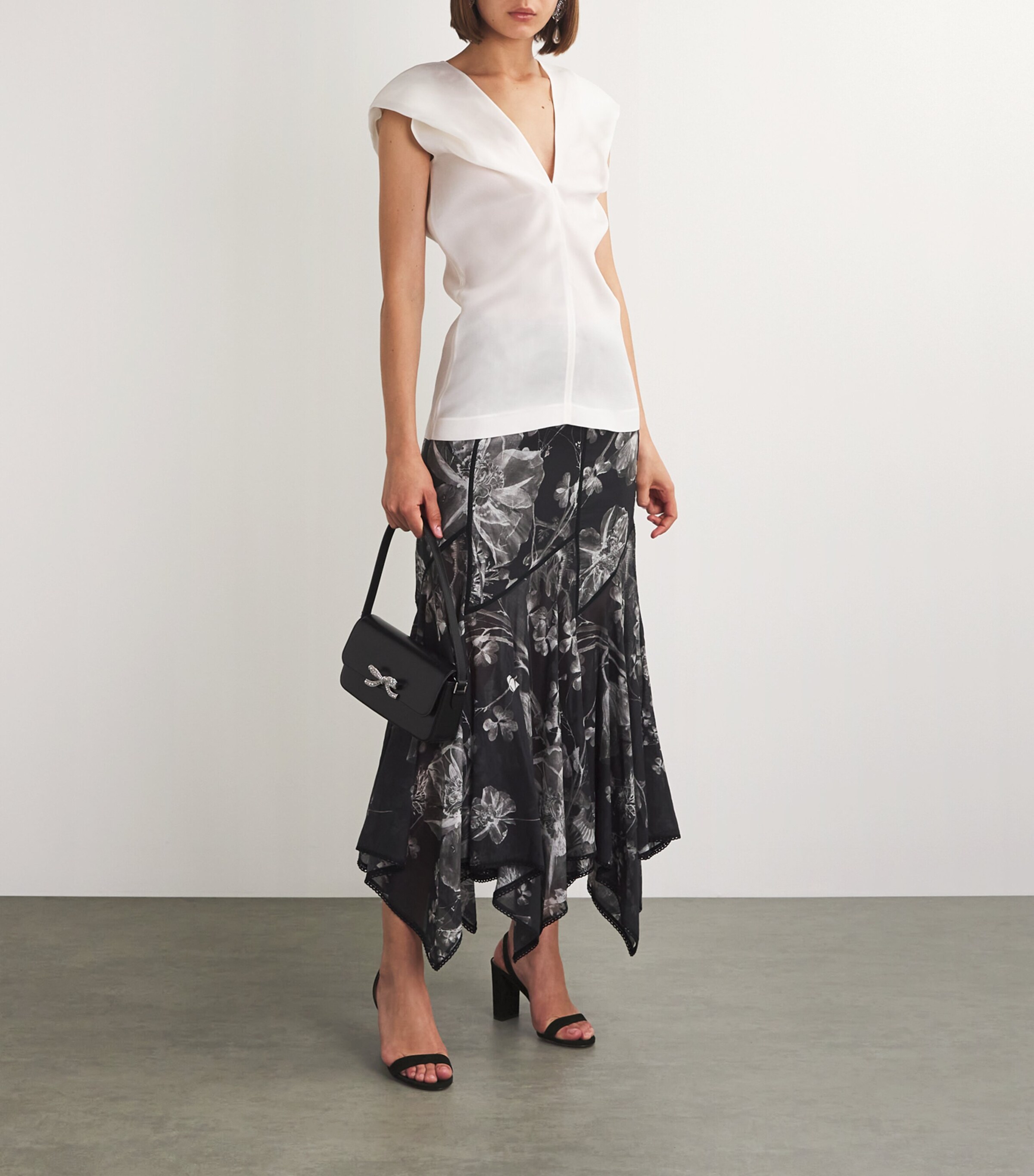 Suede So Nude Block Sandals 85 BLACK Image 5