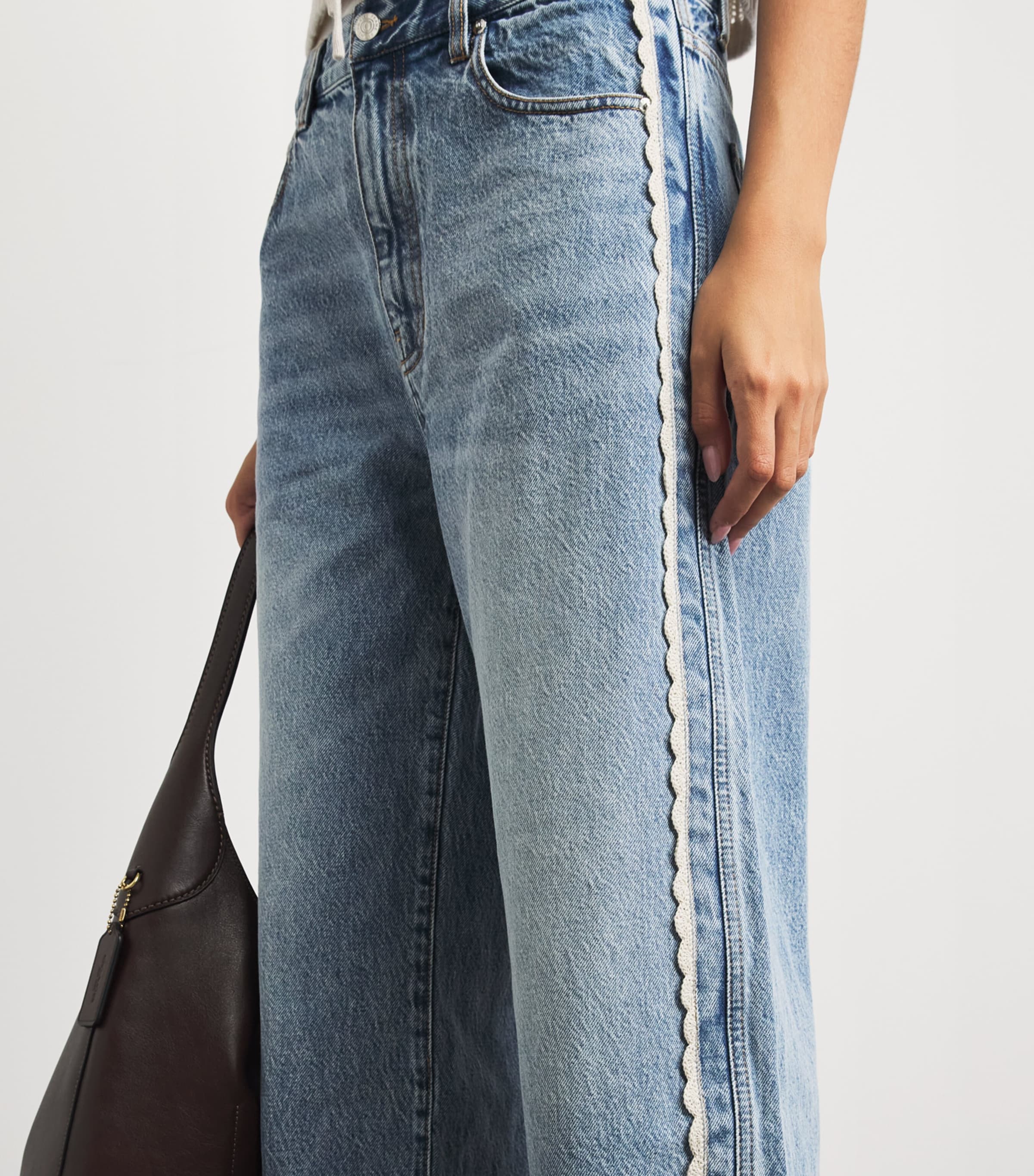 FRAME Womens Crochet Bow Crop Wide-Leg Jeans Aura Image 3