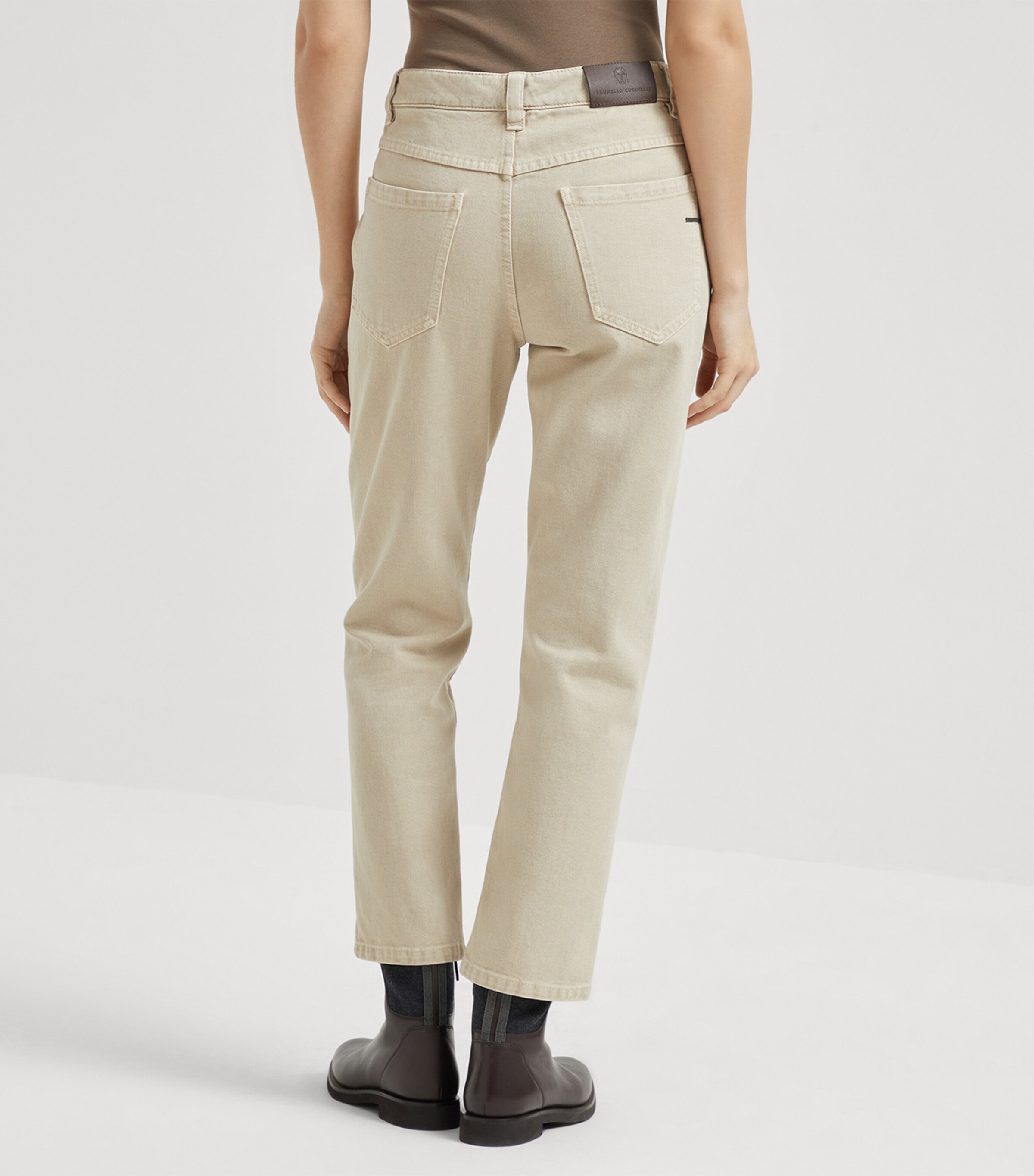 Brunello Cucinelli Womens Monili-Trim Garment-Dye Jeans Image 3