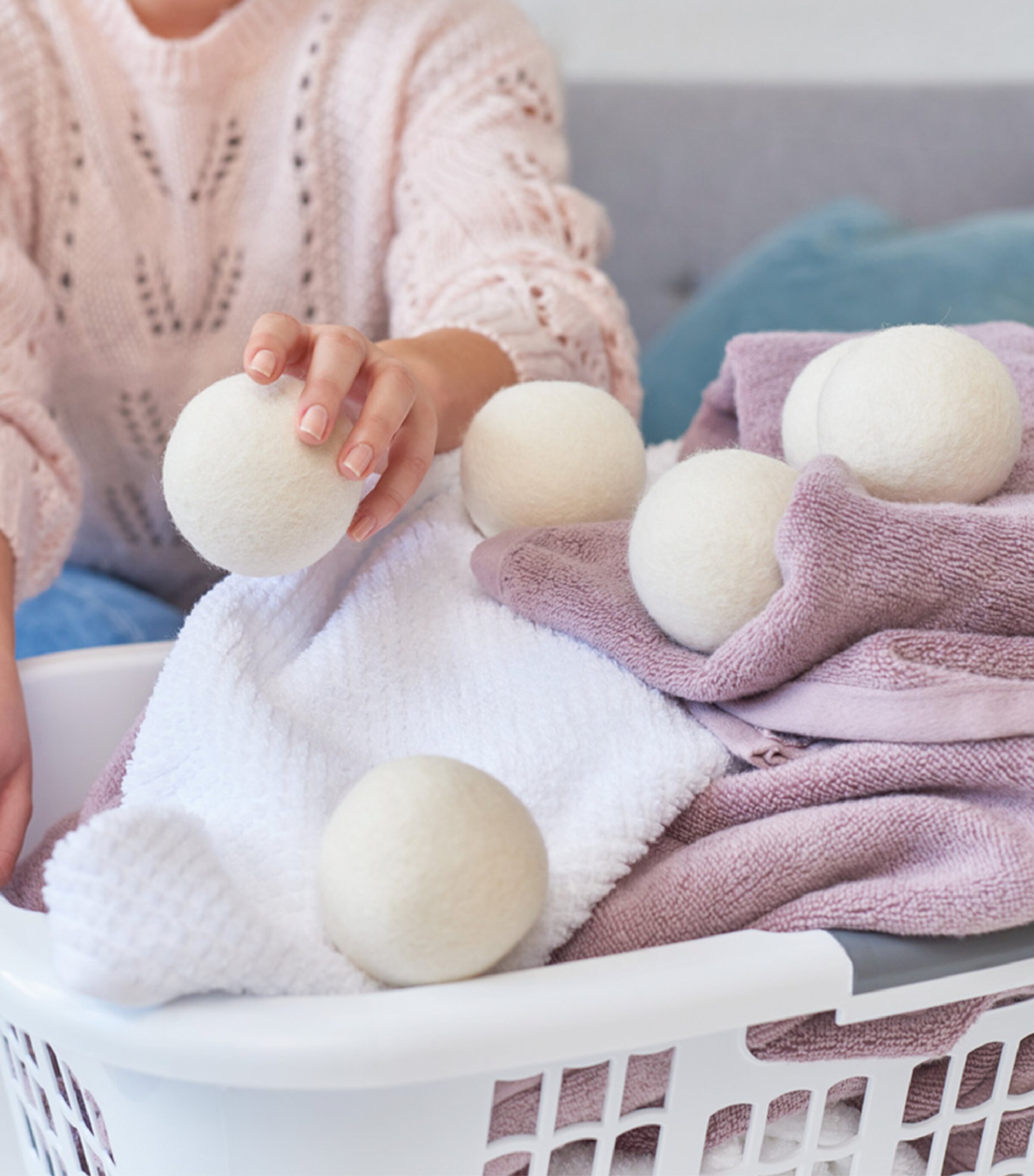 Wool XL Dryer Balls with Delicates Bag (Set of 6) IVORY Image 3