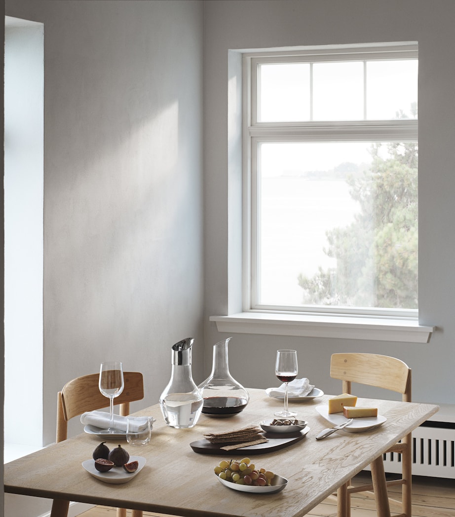 Sky Wine Carafe and Coaster SILVER Image 2