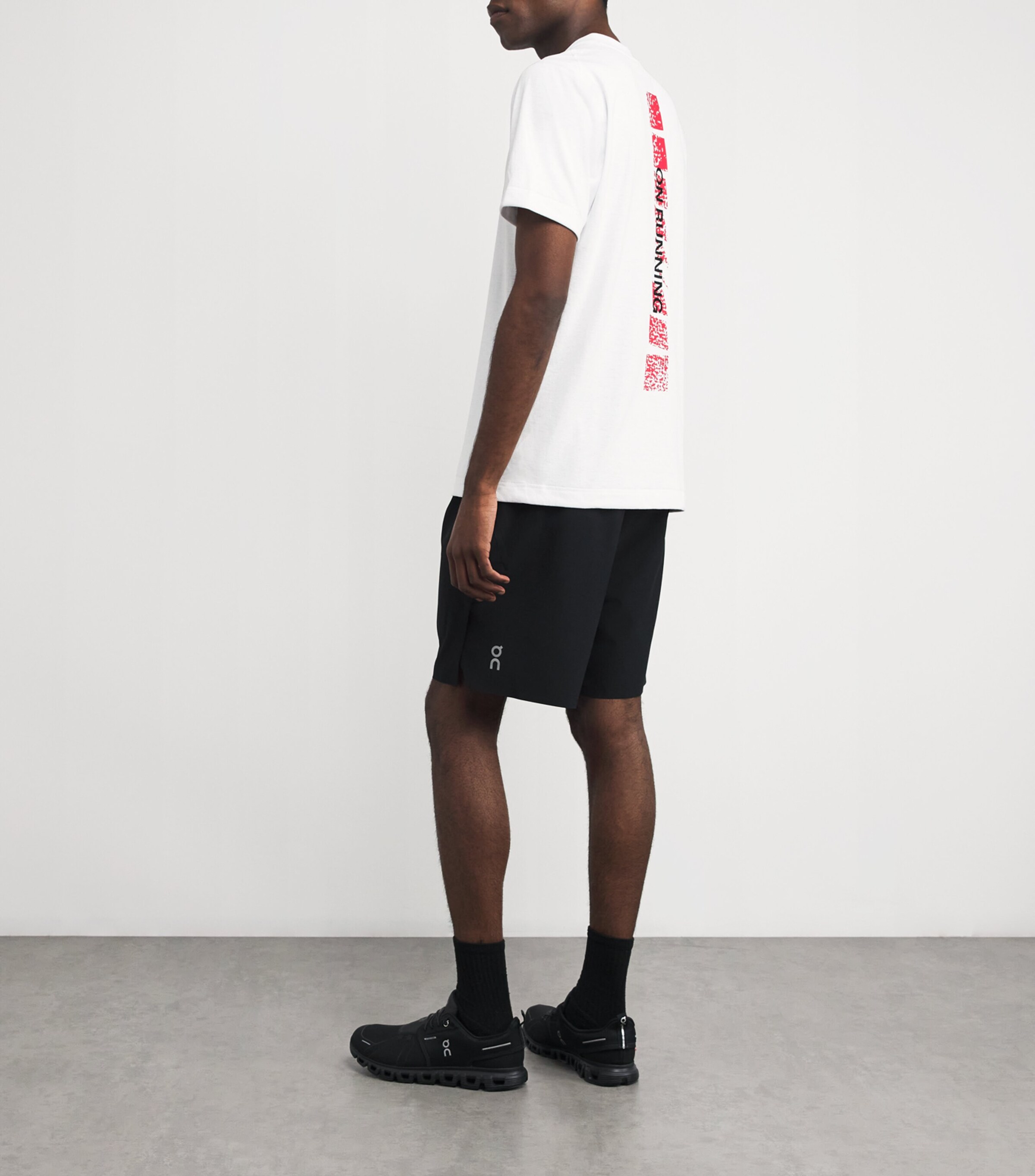 On Mens Train T-Shirt White Image 2