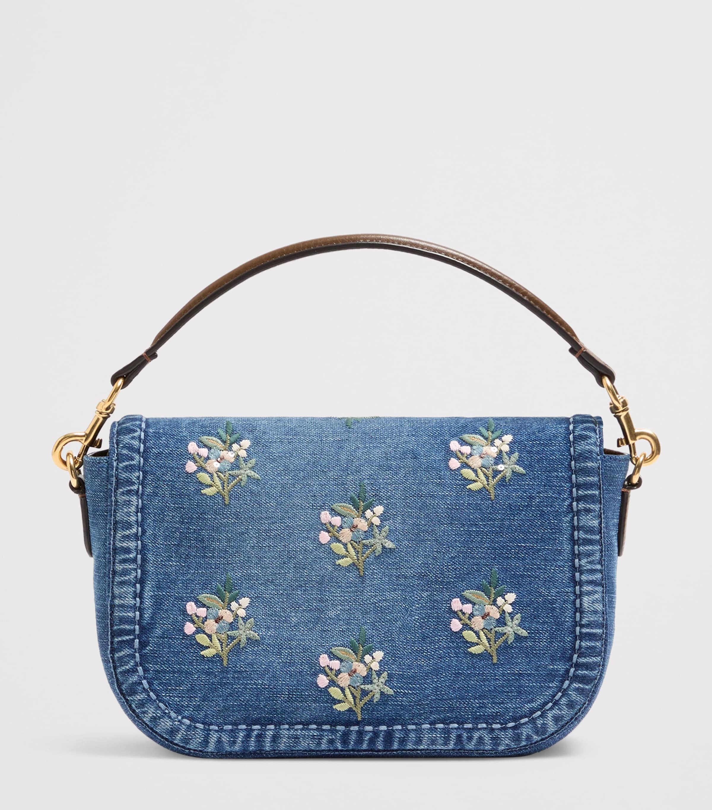 Valentino Garavani Embroidered Locò Shoulder Bag Image 4