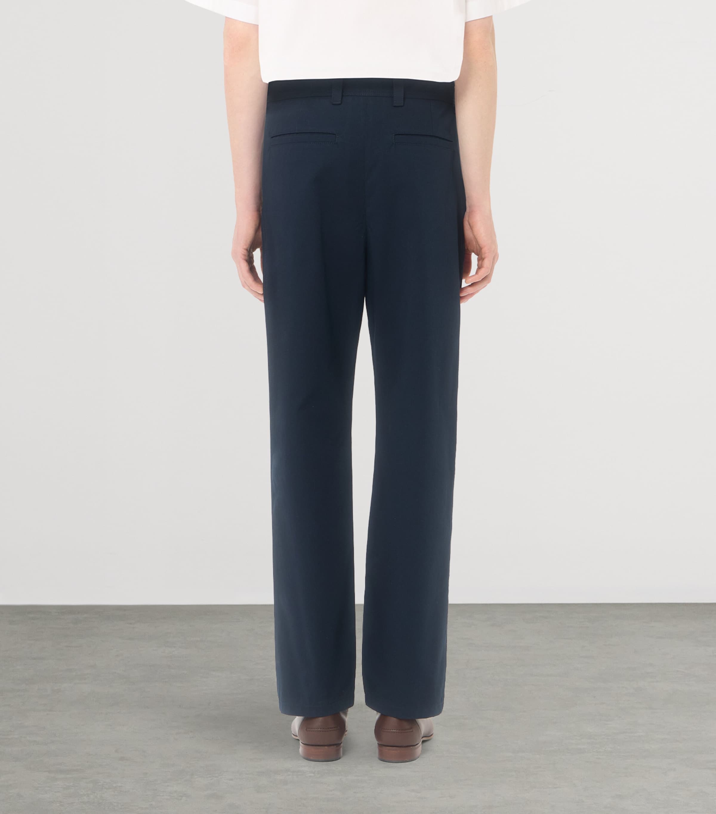 Valentino Garavani Mens Cotton Pleated Straight Chinos Image 4