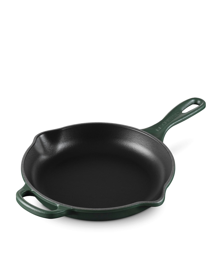 Le Creuset Cast Iron Skillet (23cm) Green Image 4