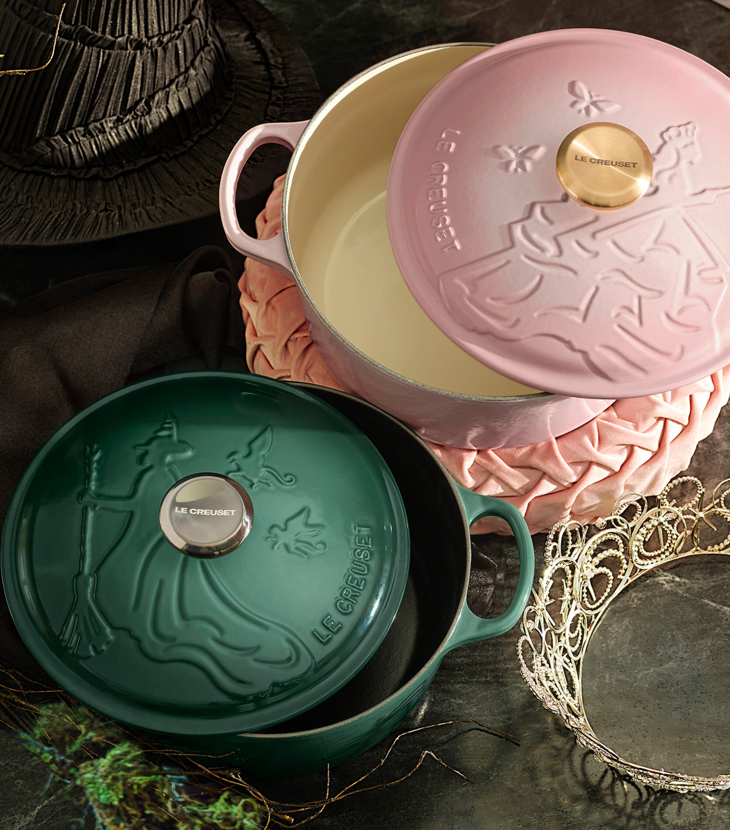 Cast Iron Glinda Embossed Casserole Dish (24cm) PINK Image 6