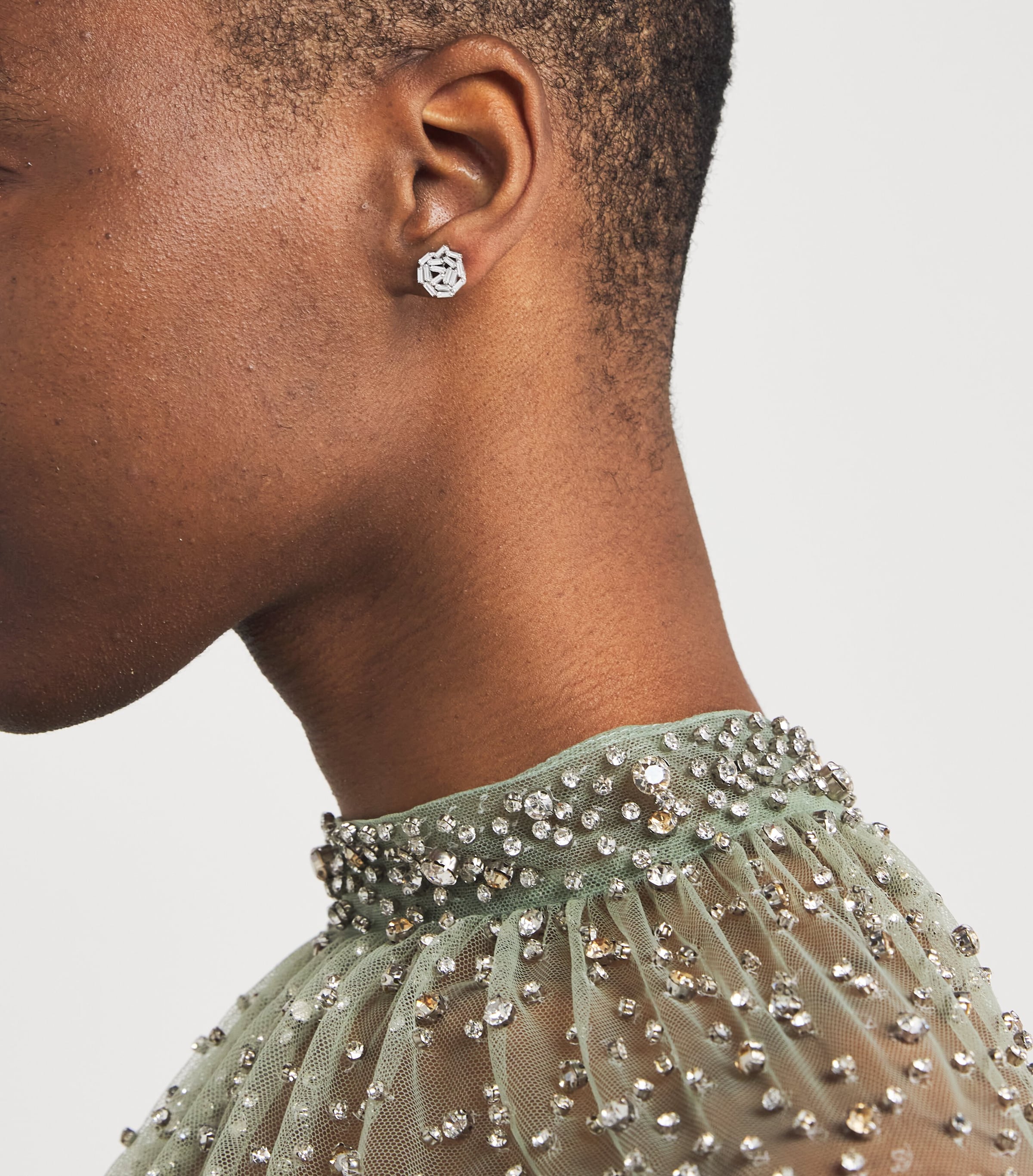 White Gold and White Diamond Classic Fireworks Stud Earrings 18K WG/WD Image 2