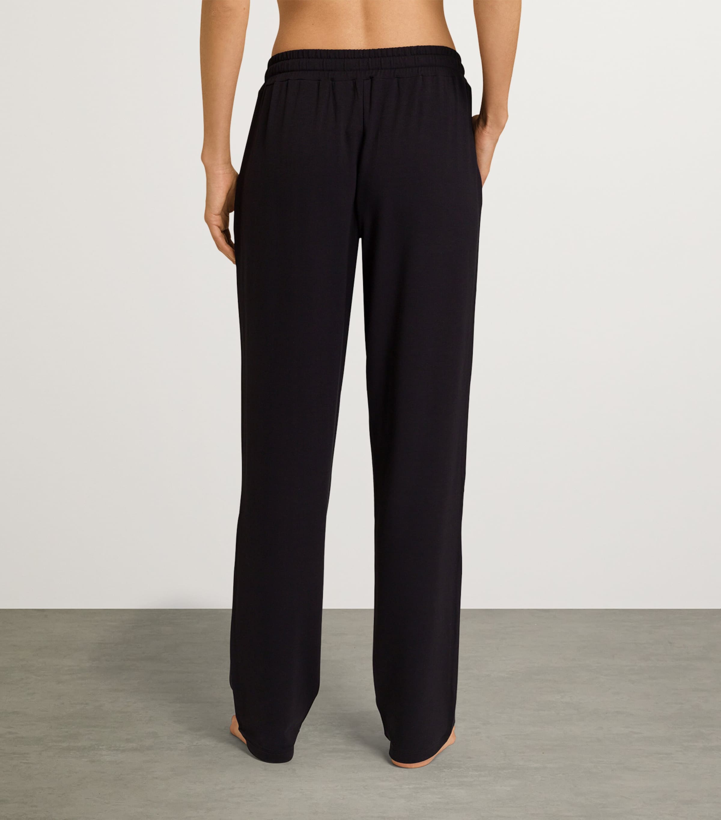 Hanro Balance Sweatpants | Women Clothing | Trousers | Joggers | Loungewear | Lounge Bottoms | Designers | Hanro Hanro Balance Sweatpants | Women Clothing | Trousers | Joggers | Loungewear | Lounge Bottoms | Designers | Hanro