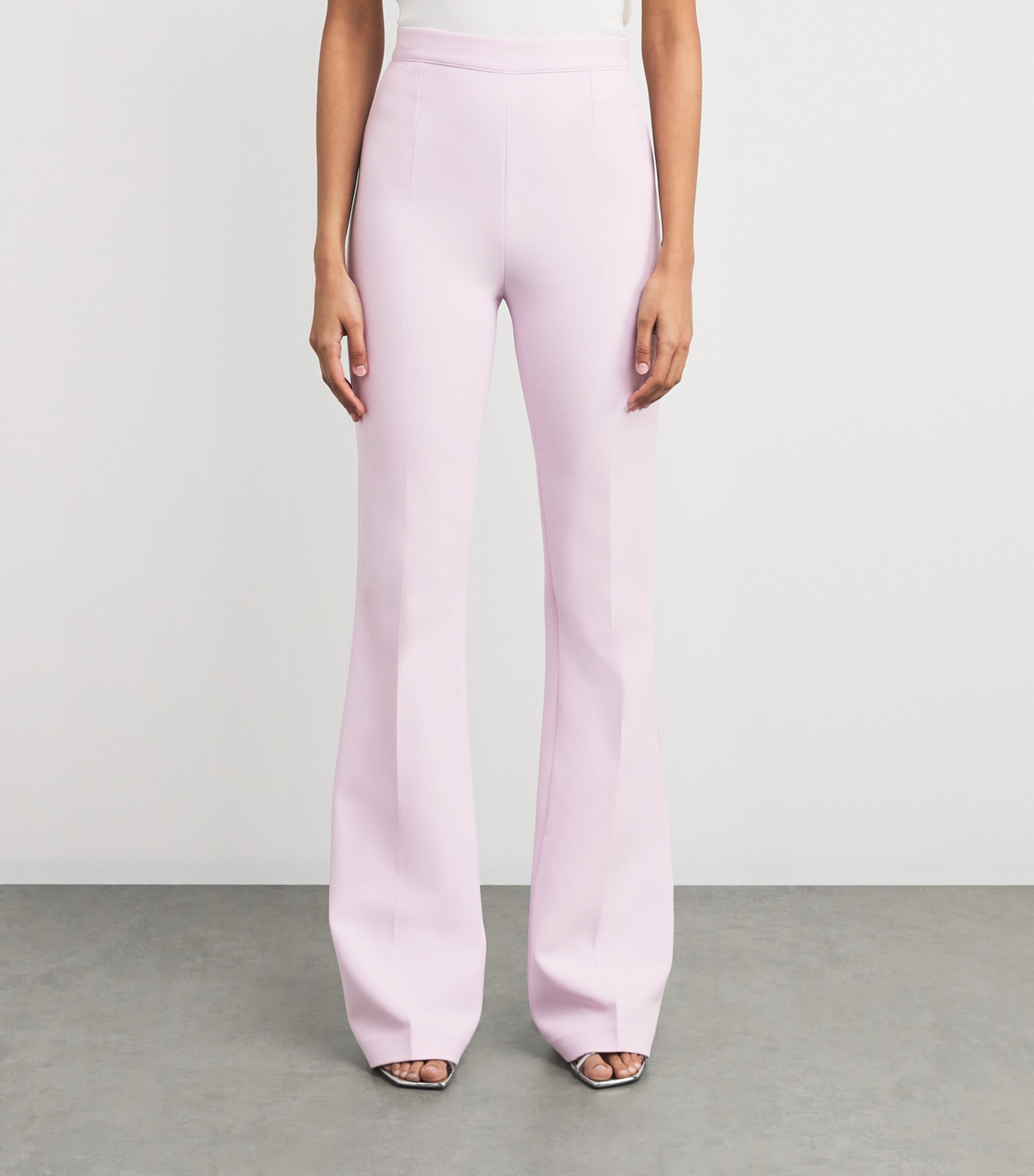 【Safiyaa】 Alexa high-riseフレアクレープパンツ Safiyaa Crepe Alexa Flared Trousers | Harrods US