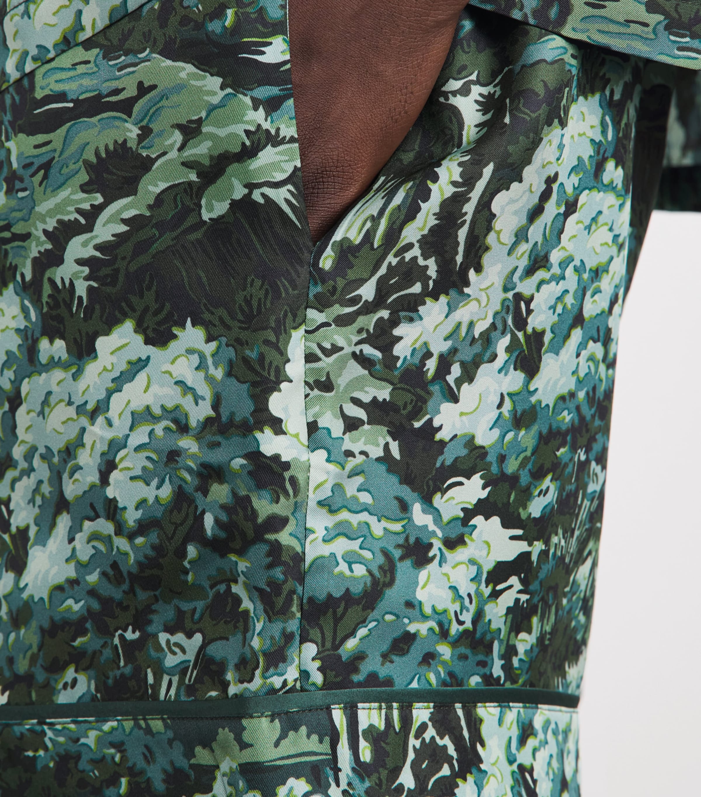 Olivia von Halle Mens Silk Twill Forest Elordi Pyjama Set Linden Image 5