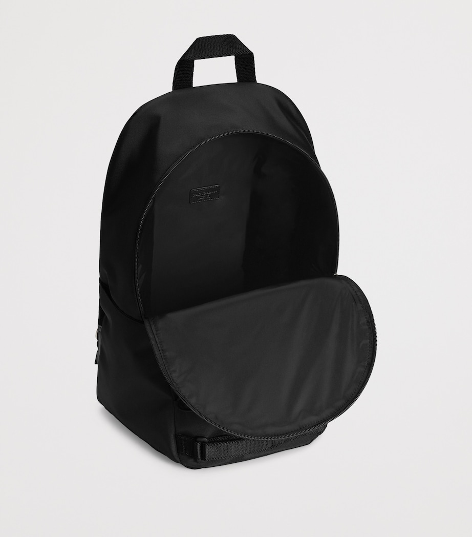 Mesh Logo Backpack 8B939-BLACK/WHITE Image 4