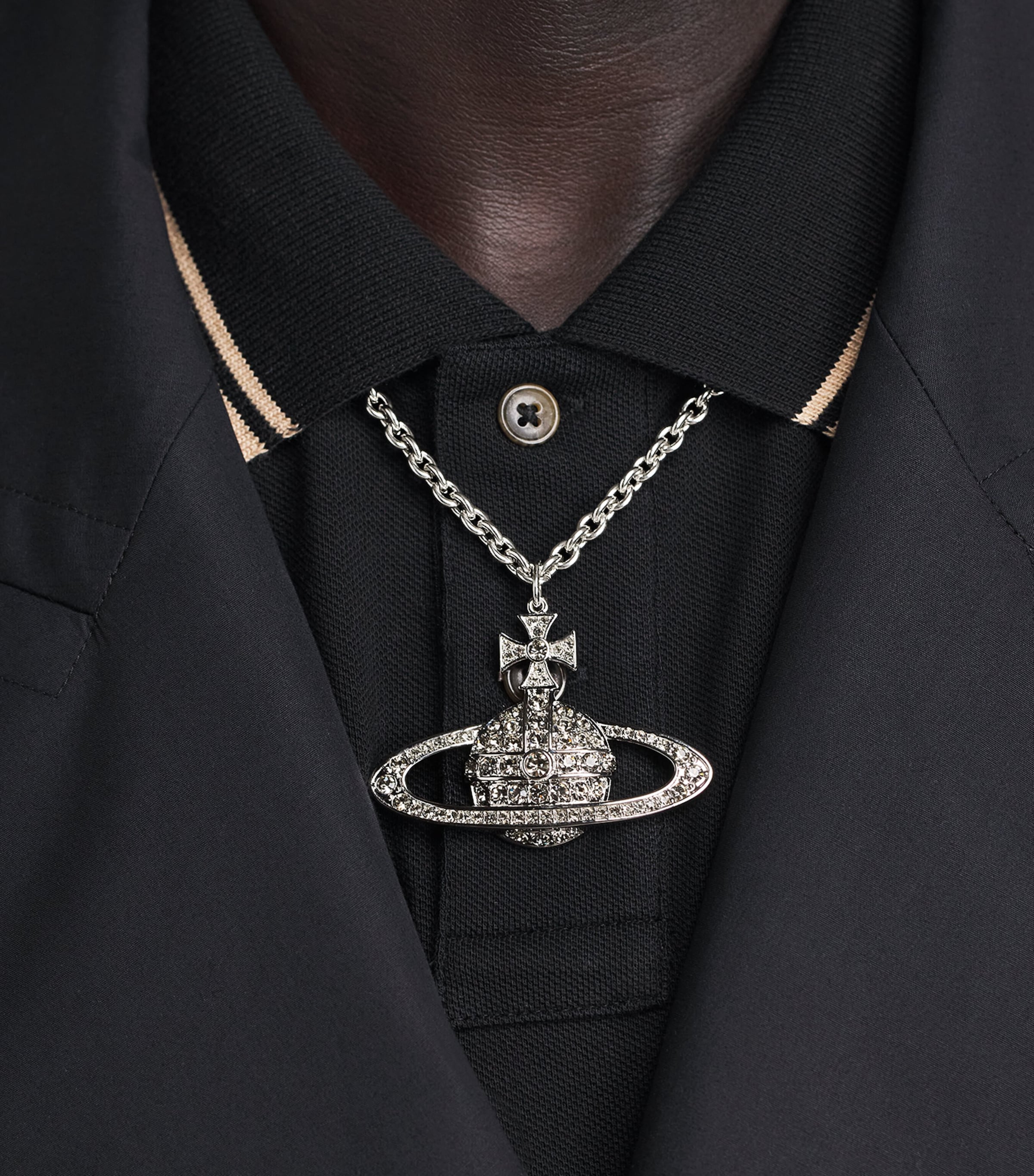 Vivienne Westwood Mini Bas Relief Orb Pendant Necklace Plat/blk Dmn Cr Image 4