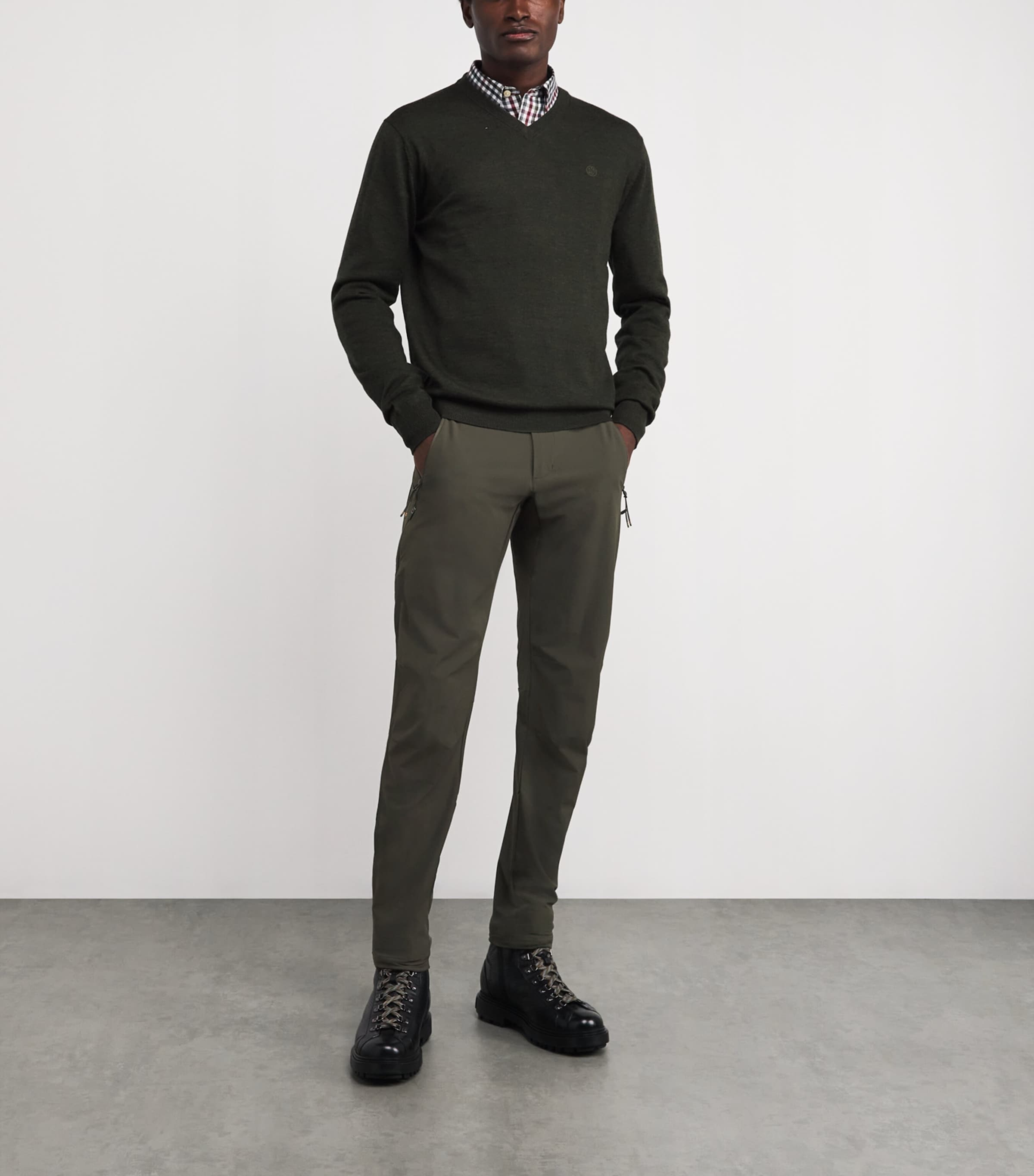 Vertikal Light Trousers 07AA:GREEN MOSS Image 2