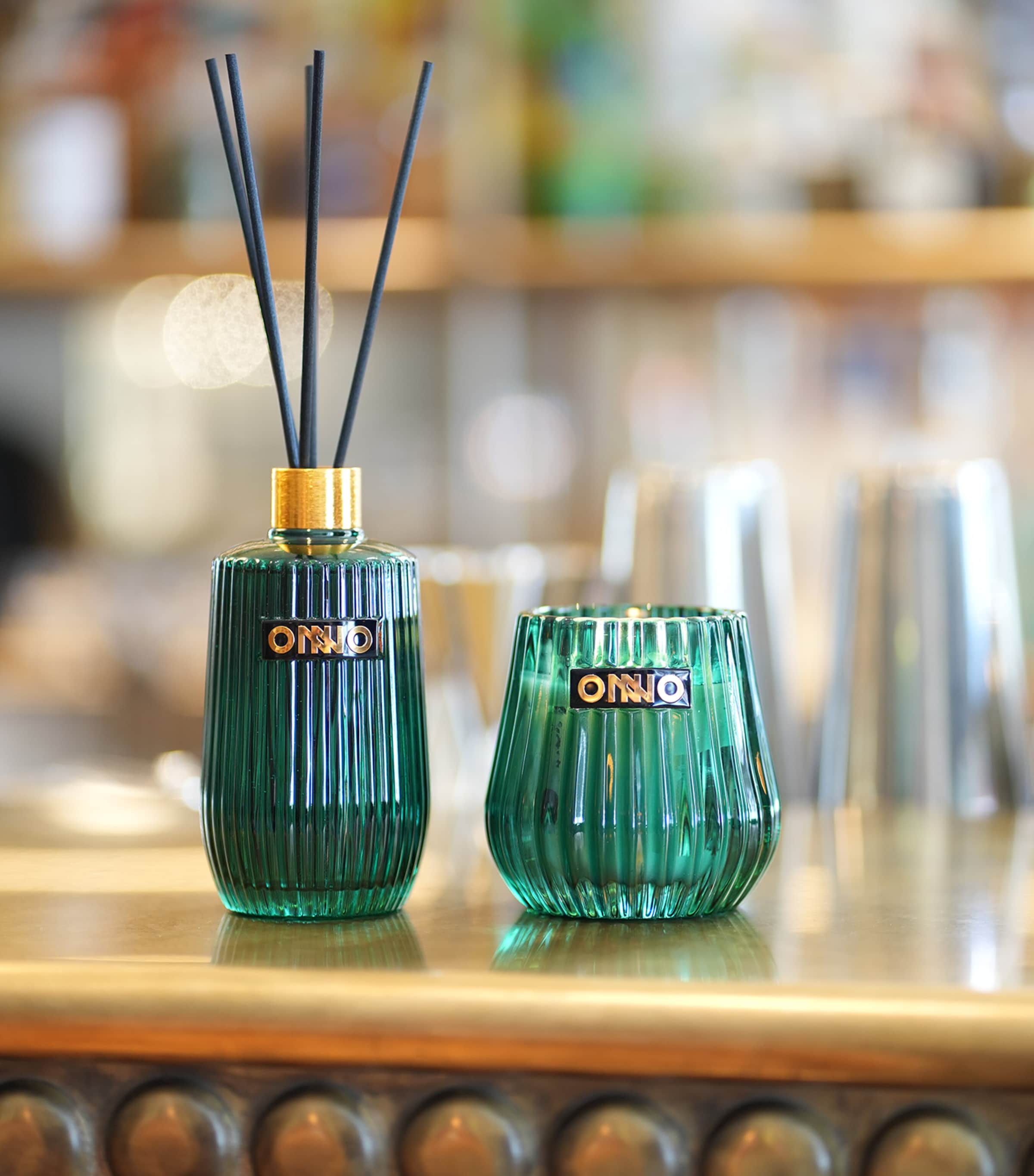 Eclectic Sage Candle and Diffuser Gift Set GREEN Image 2