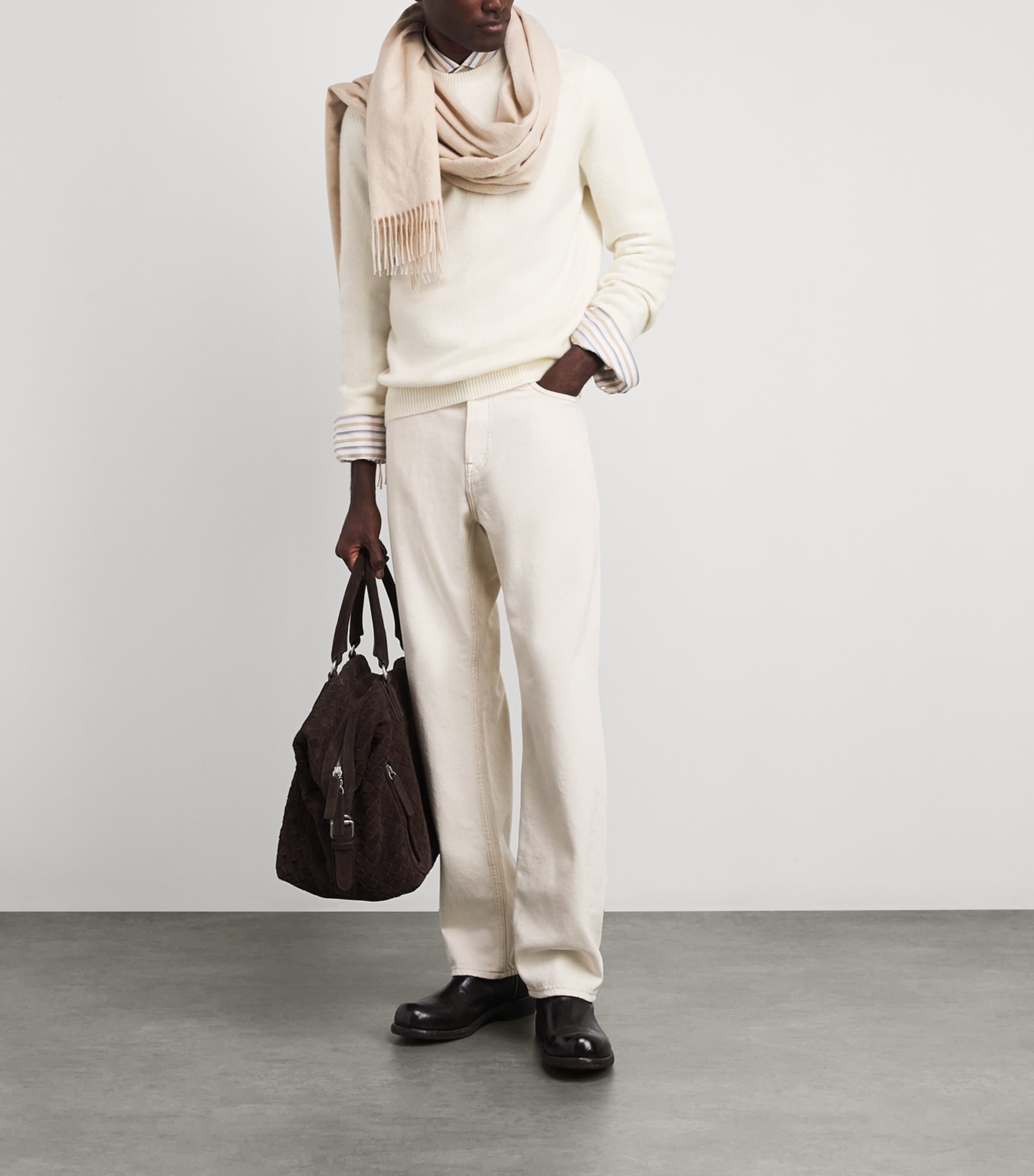 Fioroni Cashmere Mens Cashmere Crew-Neck Sweater Latte Image 2
