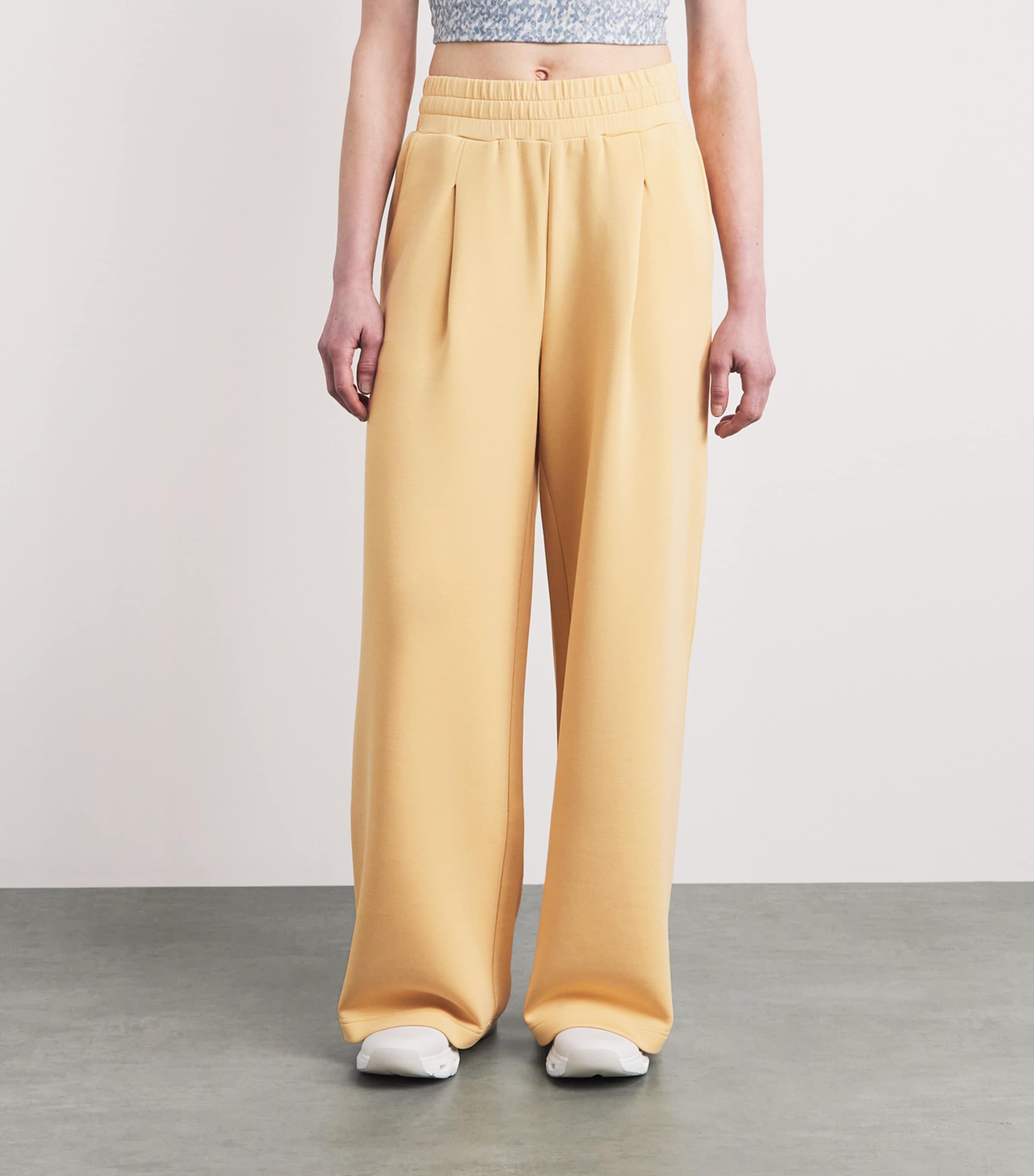 Varley Womens DoubleSoft Wide-Leg Sweatpants Sahara Sun Image 4