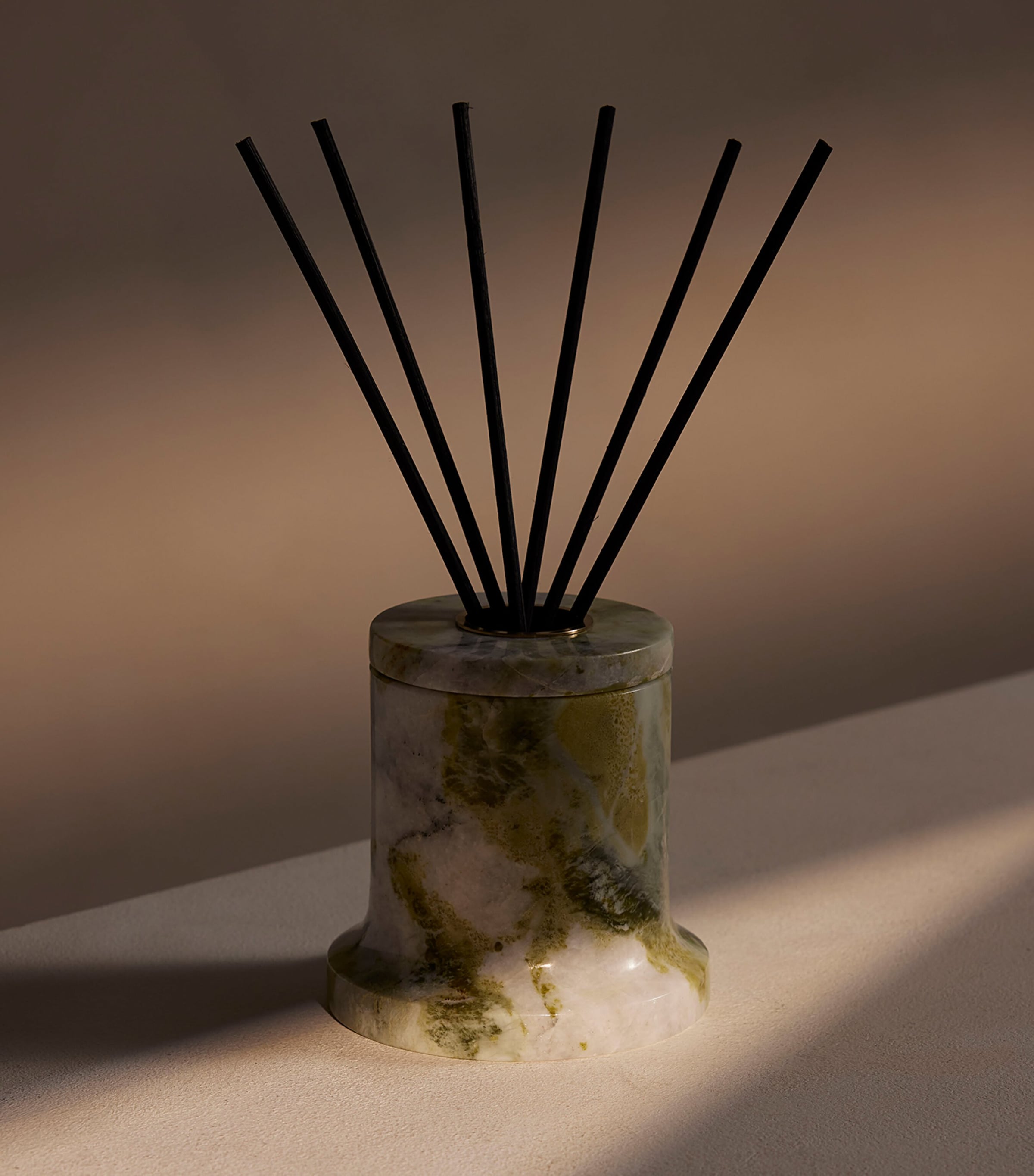Soho Home Marble Vessel and Sicilian Thyme Diffuser (150ml) Image 3