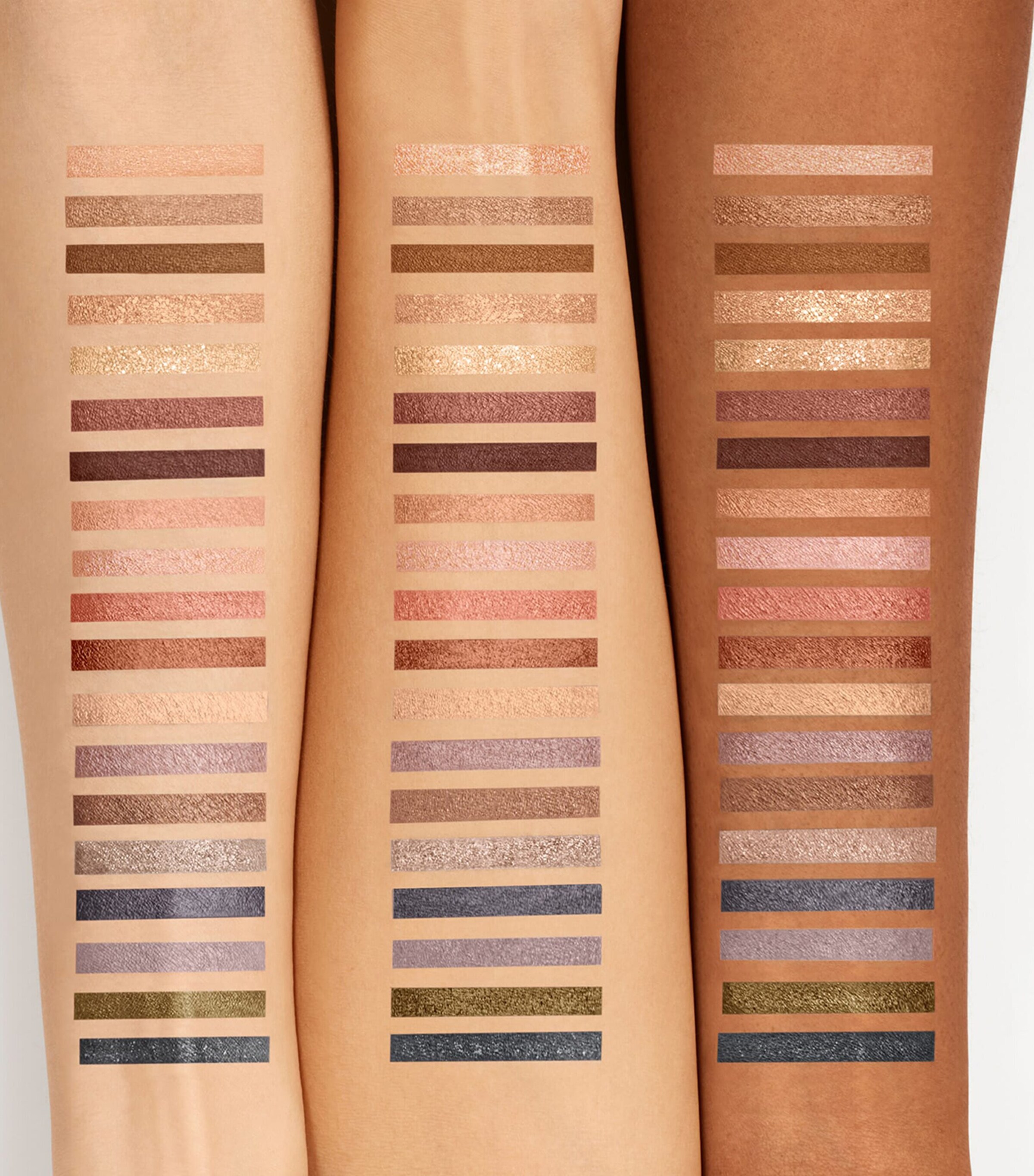 Caviar Stick Shimmer Eyeshadow MOCHA Image 4