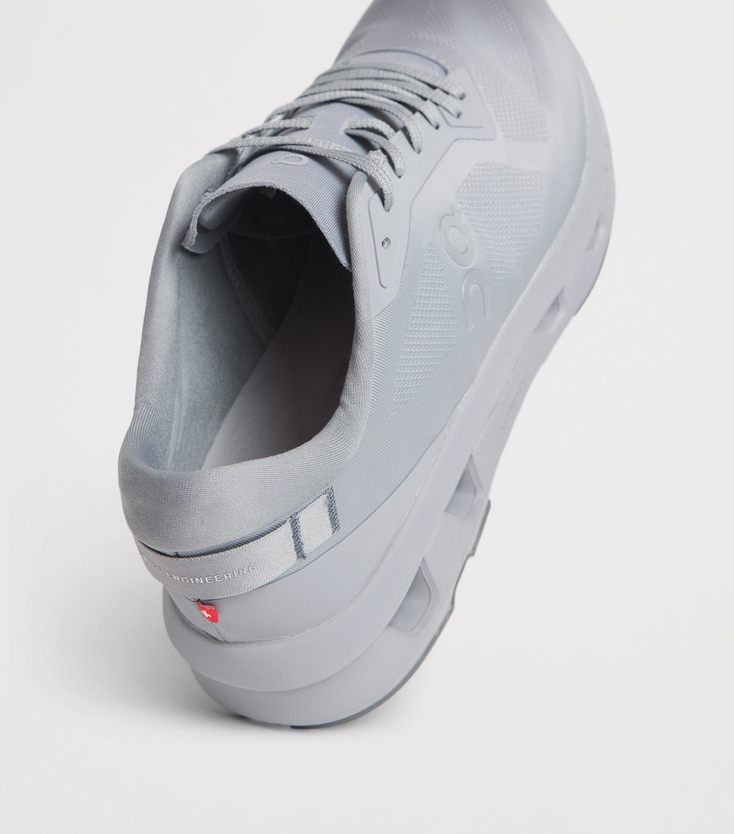 On Mens Cloudzone Trainers Alloy I Rock Image 7