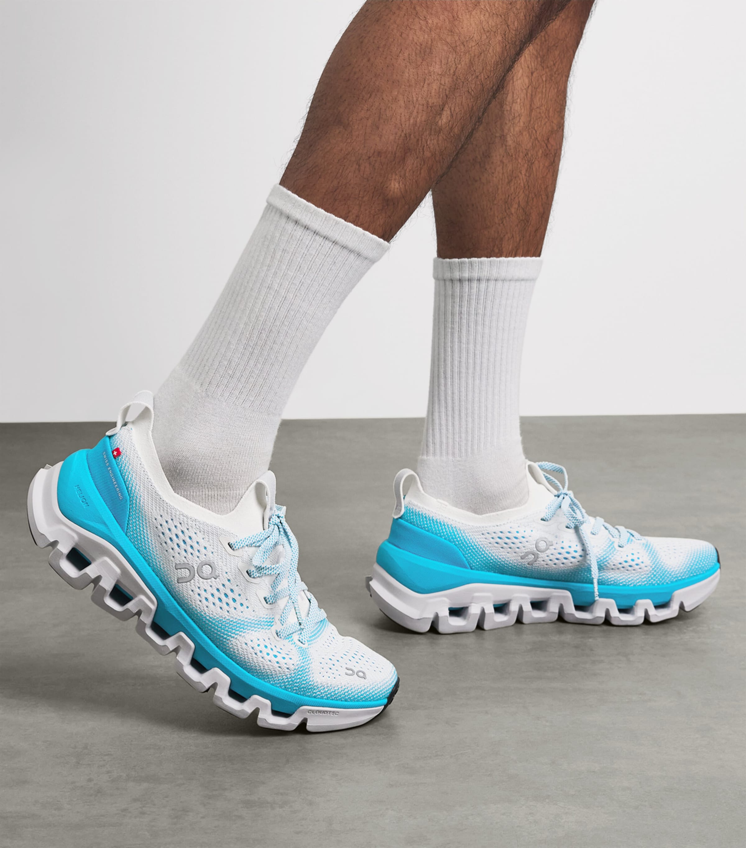 On Mens Cloud X Tempo Trainers Ivory | Isle Image 2