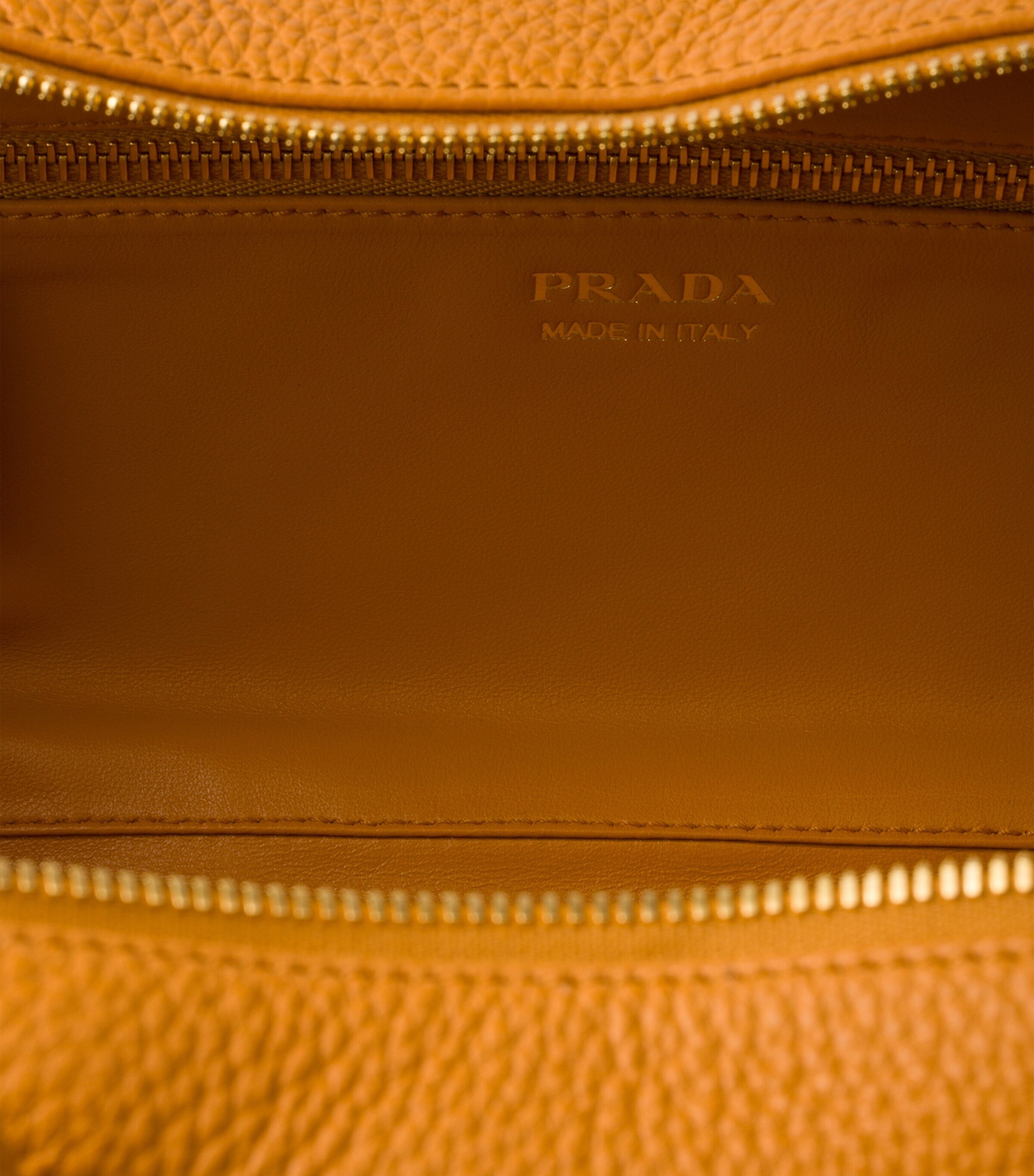 Medium Leather Top-Handle Bag F0IJX Image 4