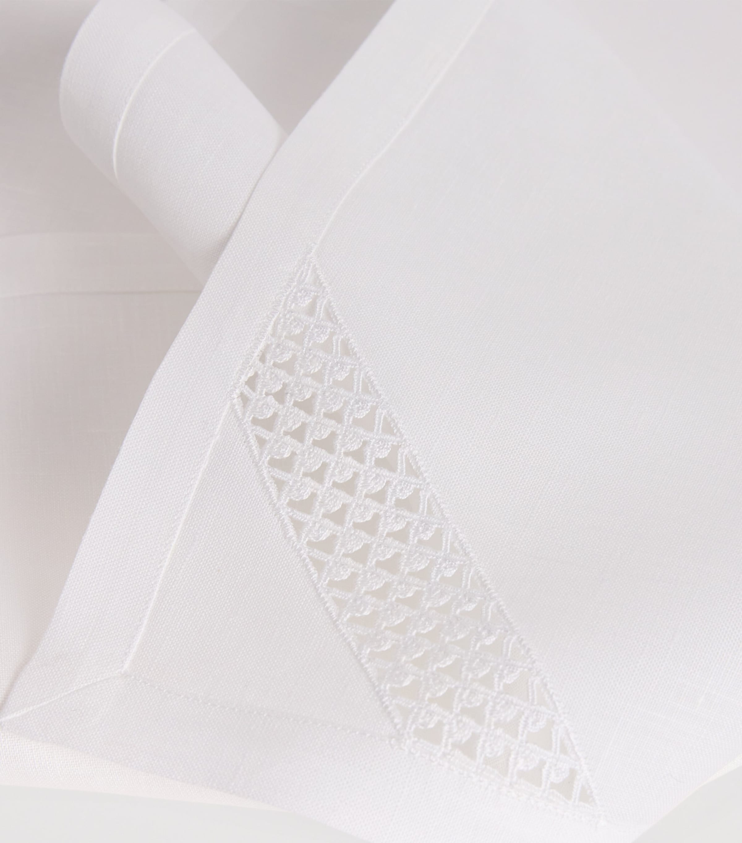 Linen Embroidered Liri Napkin (45cm x 45cm) WHITE/WHITE Image 4