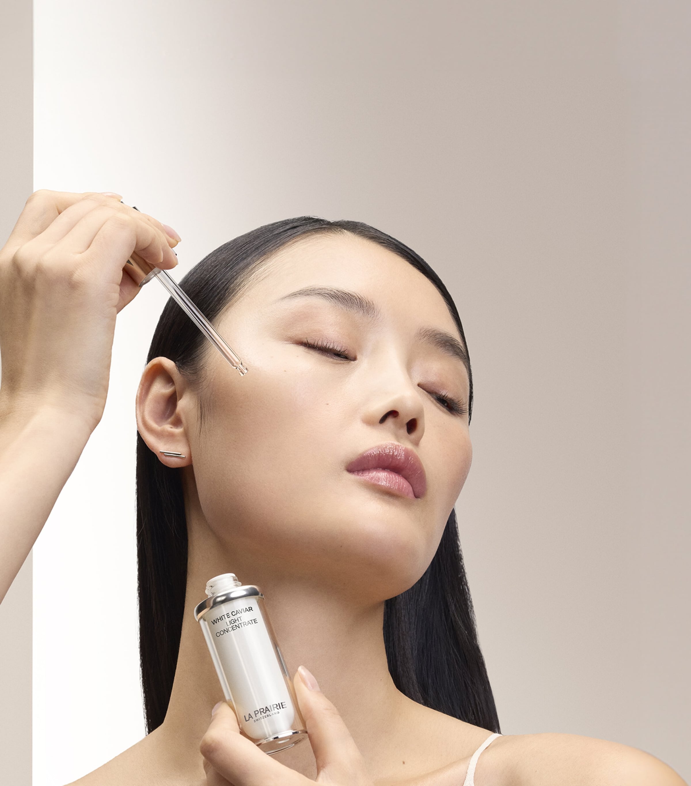 White Caviar Light Concentrate Pre-Serum (20ml) NO COLOUR Image 5