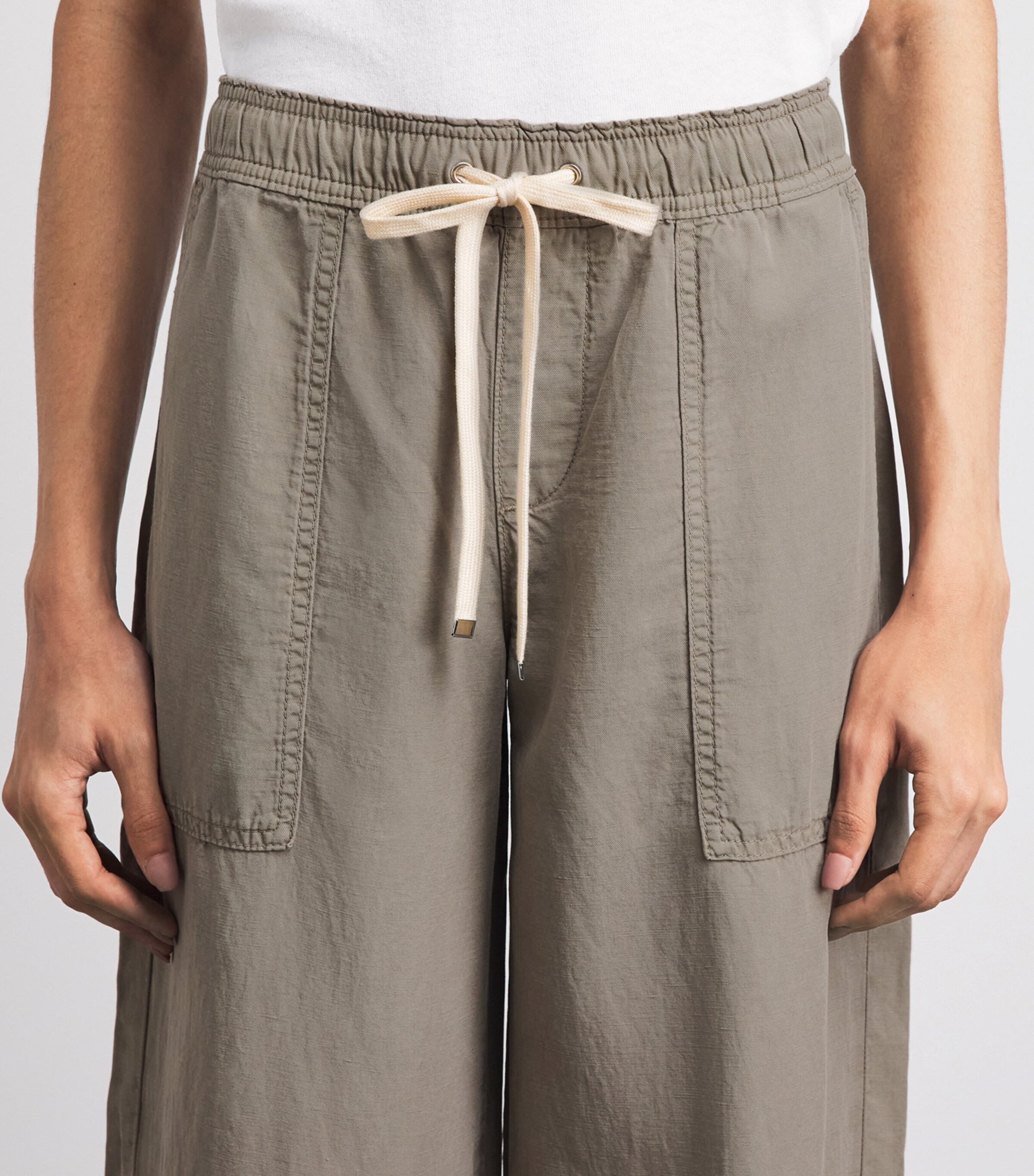 7 For All Mankind Wide-Leg Utility Trousers Colored Tencel Image 3