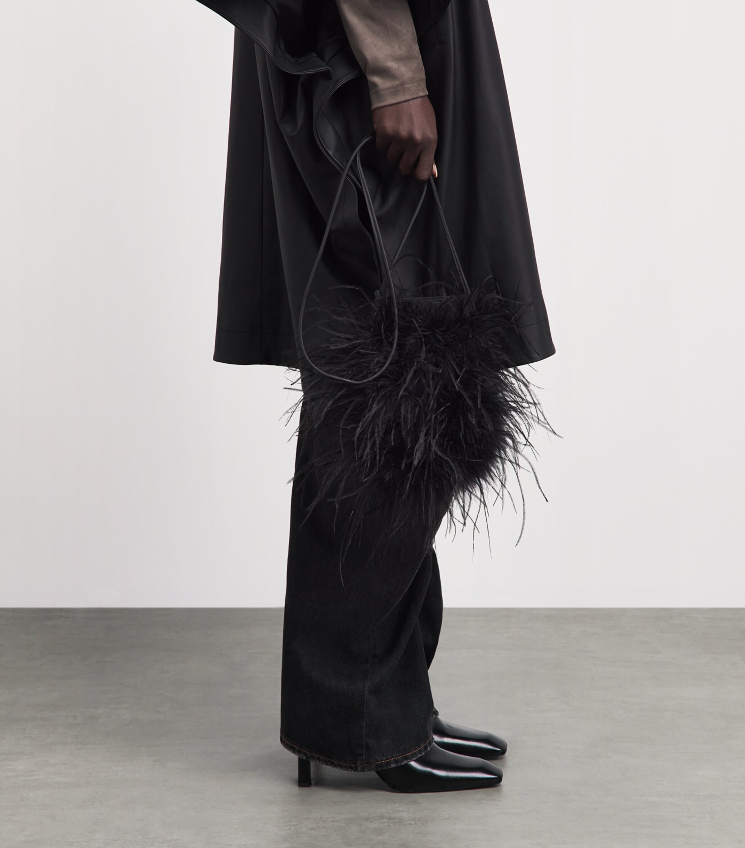 Yves Salomon Leather-Ostrich Feather Cross-Body Bag Image 4