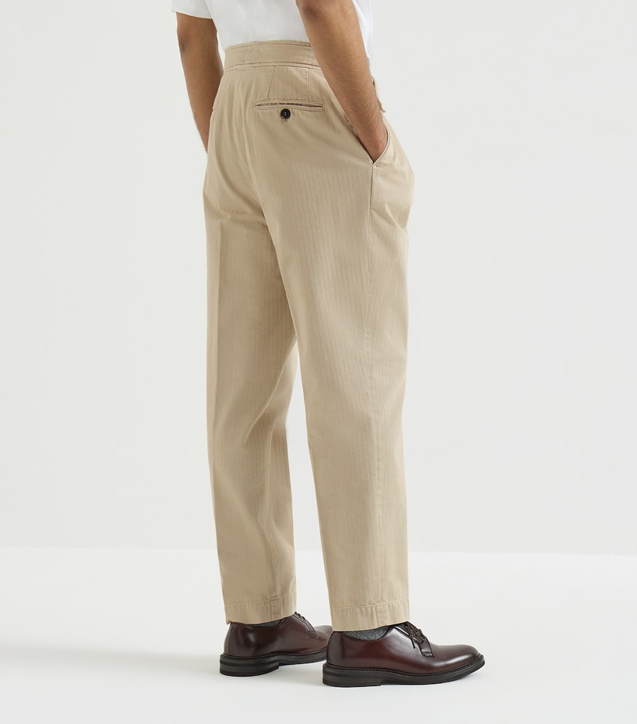 Brunello Cucinelli Mens Cotton Chevron Double-Pleated Trousers Image 3