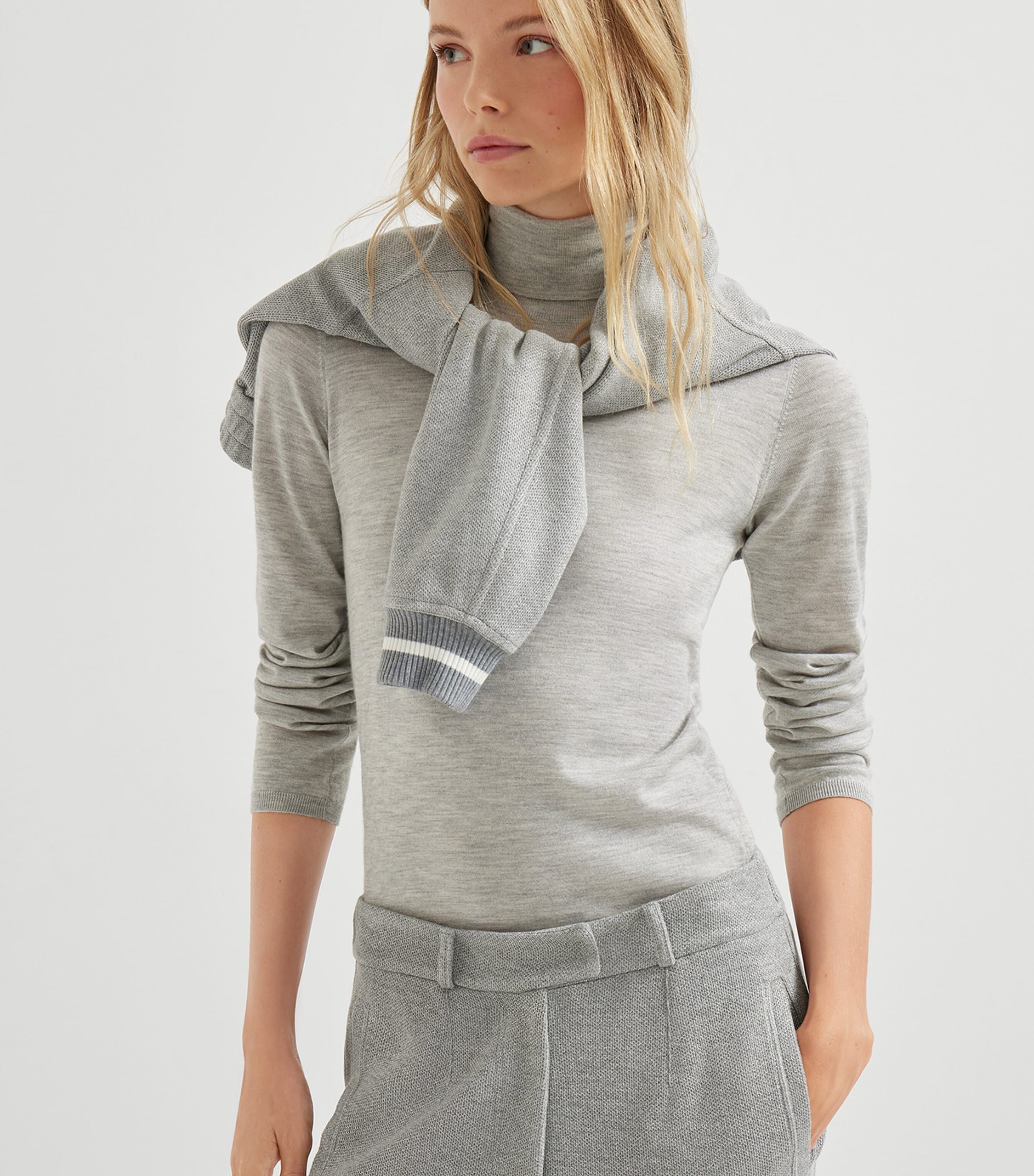 Cashmere-Silk Rollneck Sweater C072 Image 5