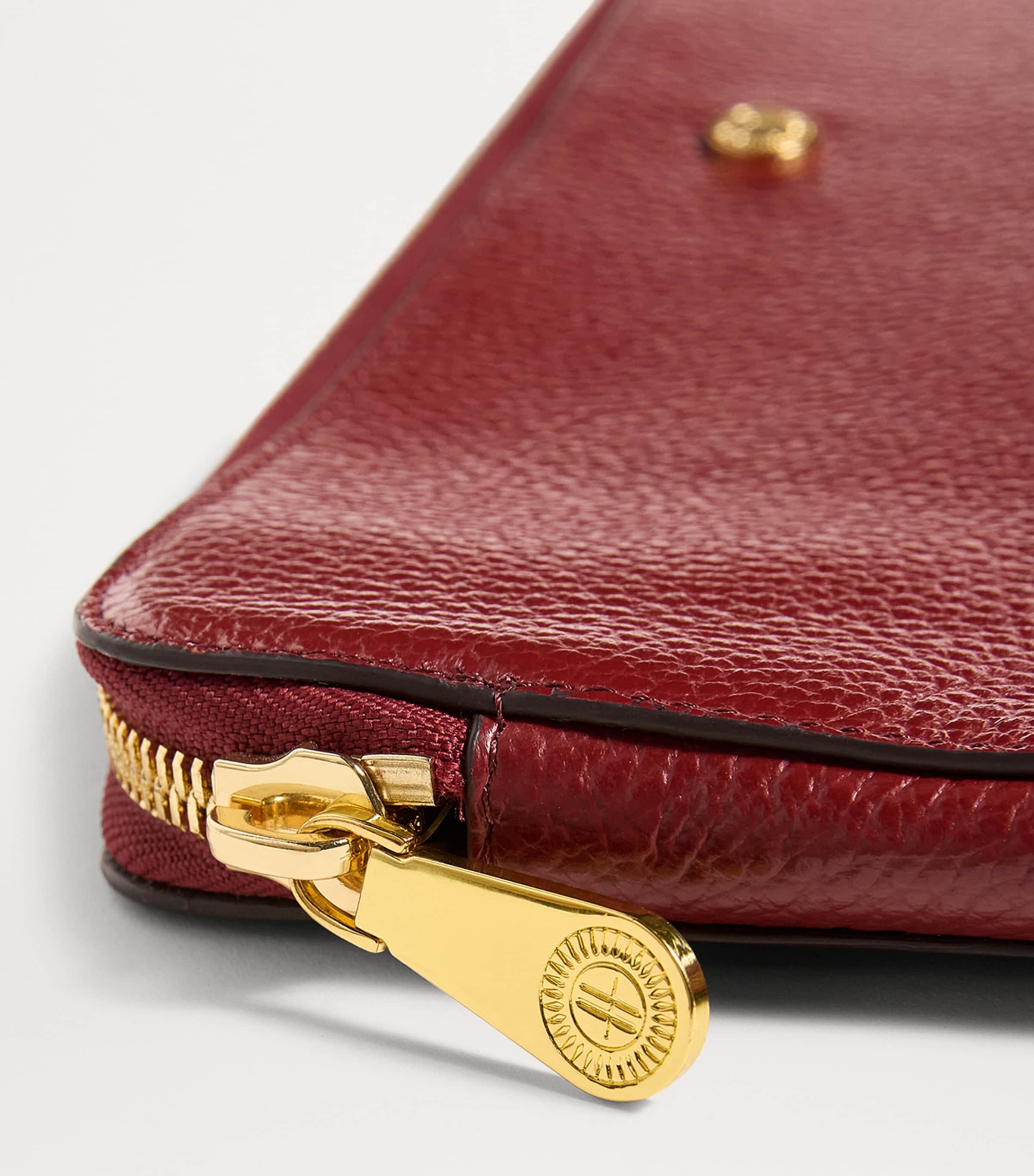 Large Pebbled Leather Pouch BURGUNDY Image 6