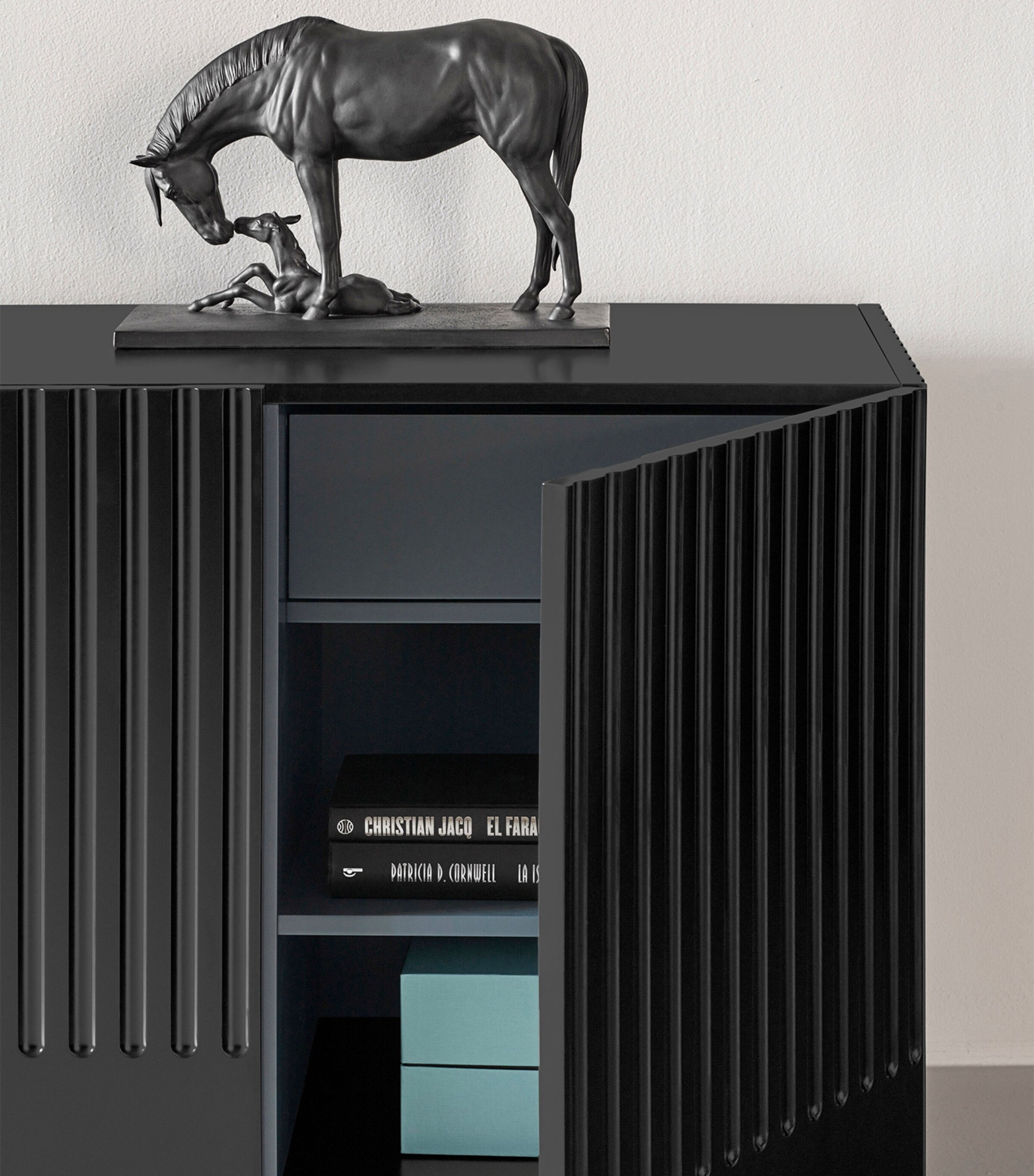 Mare and Foal Figurine BLACK Image 7