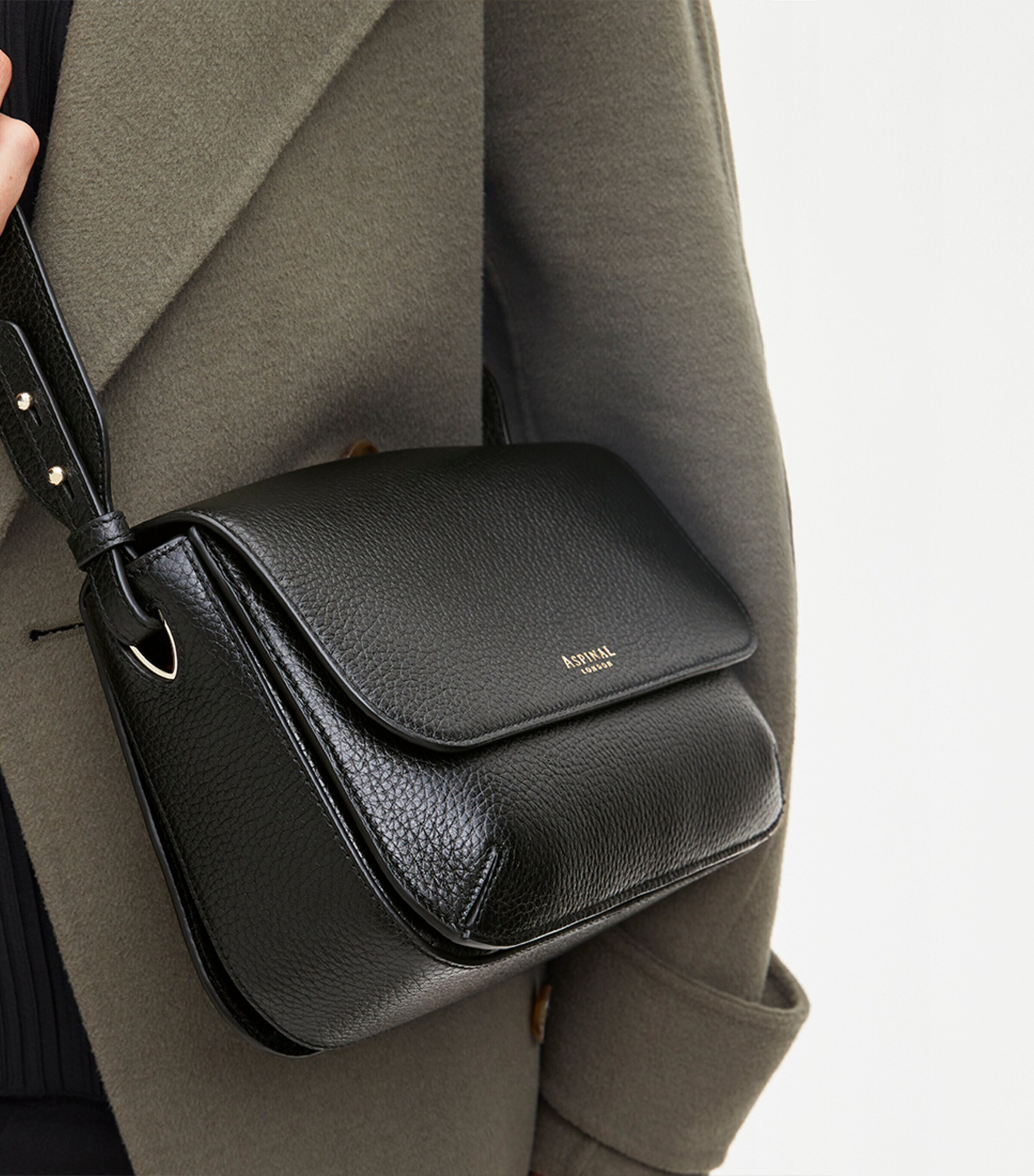 Leather Ella Grande Cross-Body Bag BLACK Image 8