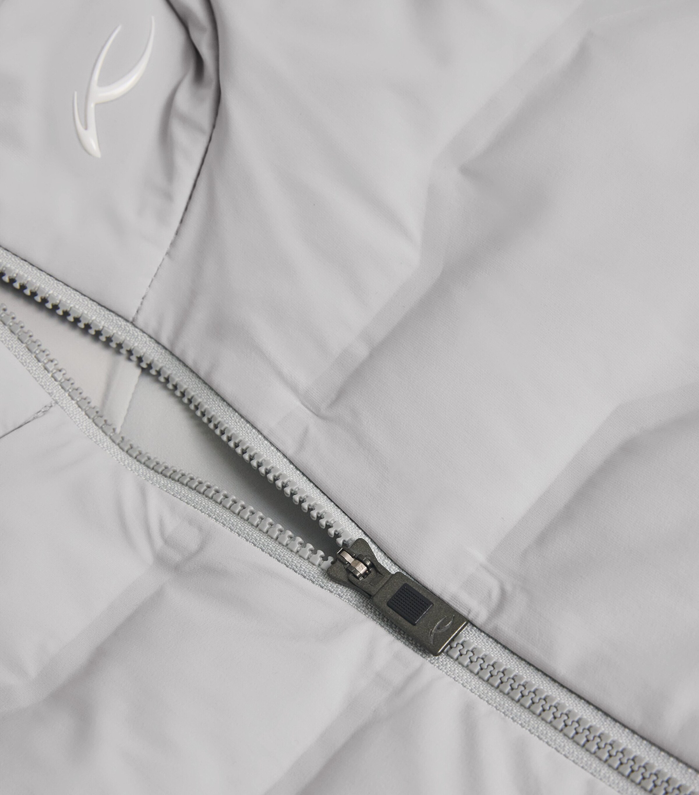 KJUS Mens Regulator Gilet Alloy Image 5