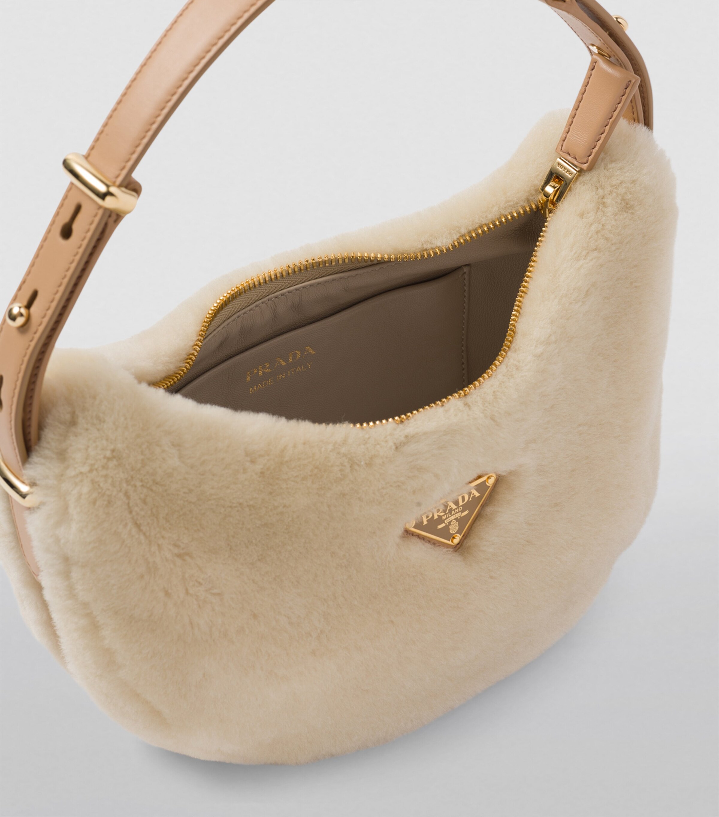 Arqué Shearling Shoulder Bag F03KL Image 9