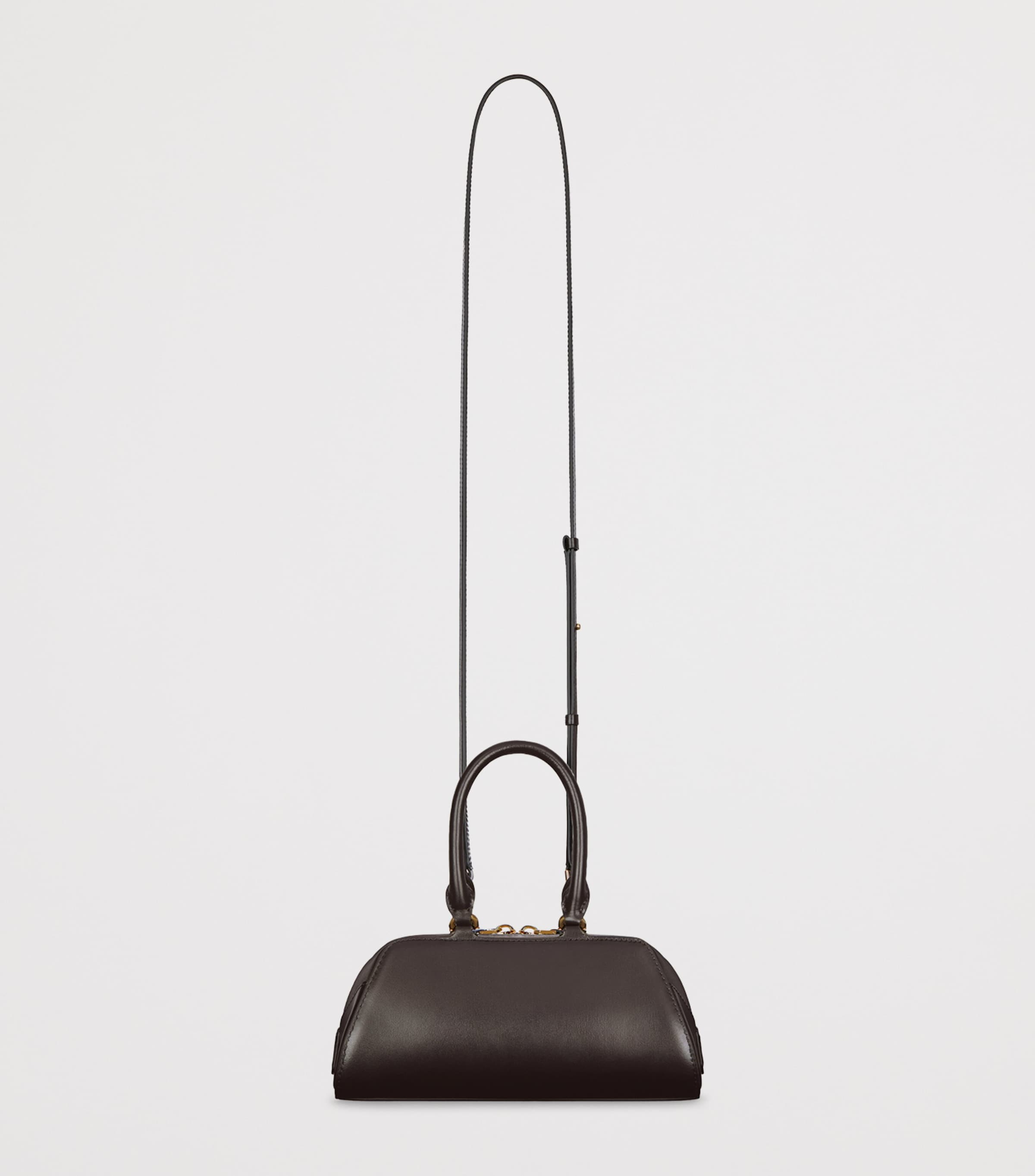 【関税＆送料込み】Givenchy Antigona Cube Mini Bag Mini Antigona Cube bag in leather in - ivory | Givenchy US