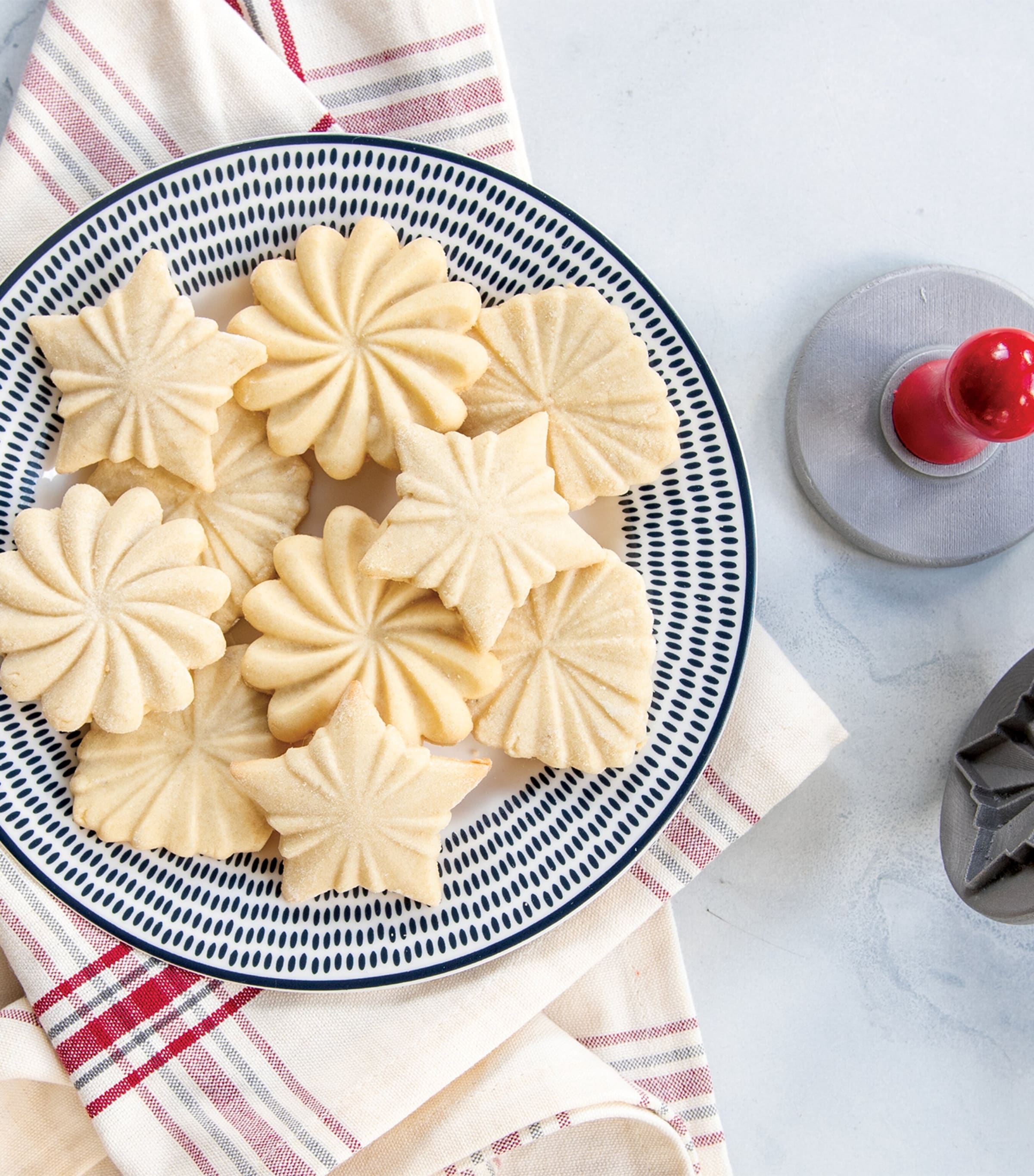 Nordic Ware Pretty Pleated Cookie Stamps Silver Image 3