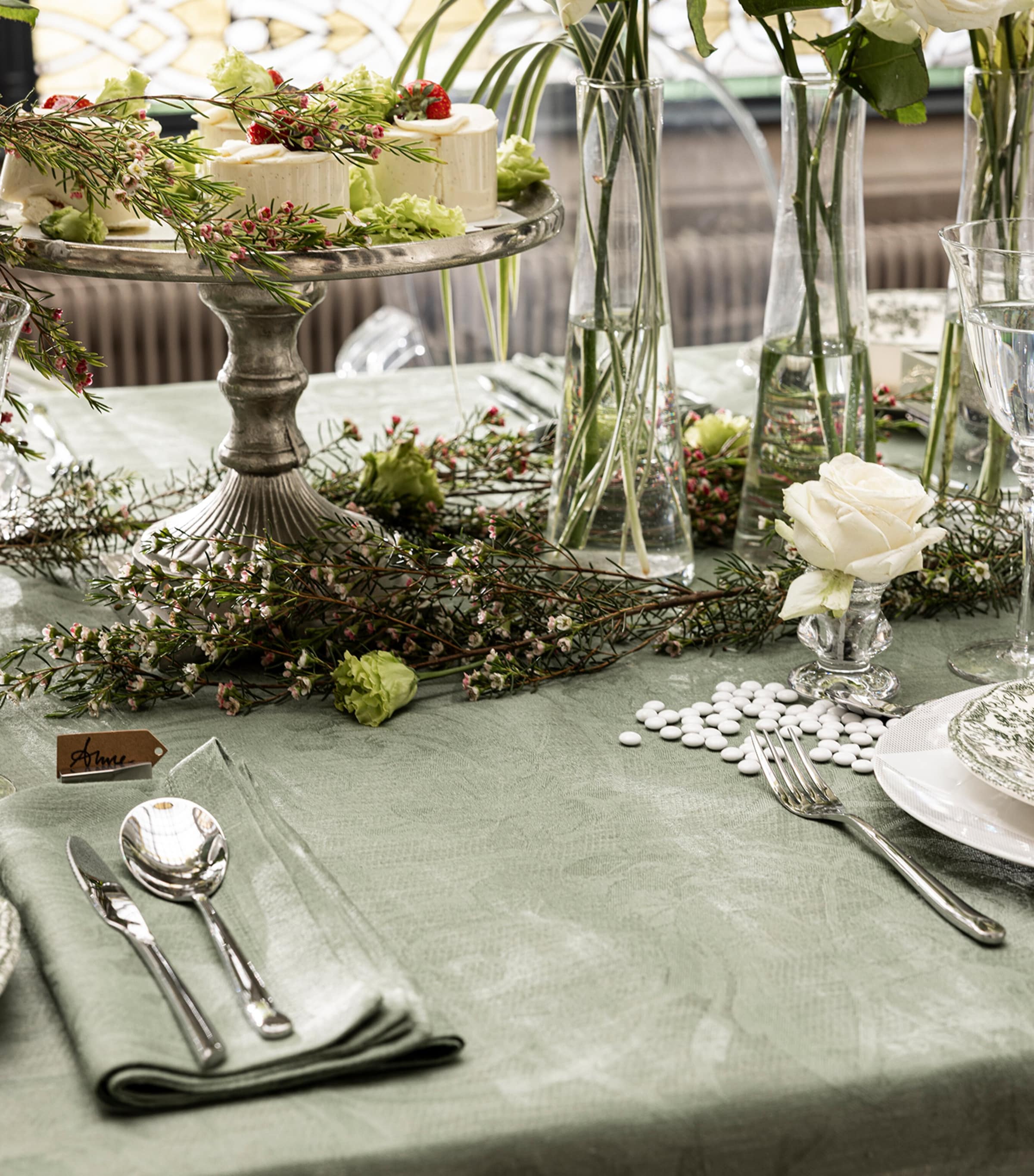 Linen Tivoli Napkin GREEN Image 2