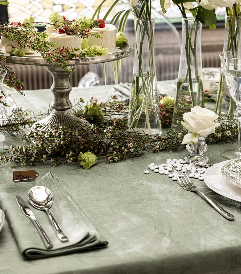 Linen Tivoli Napkin GREEN Image 2