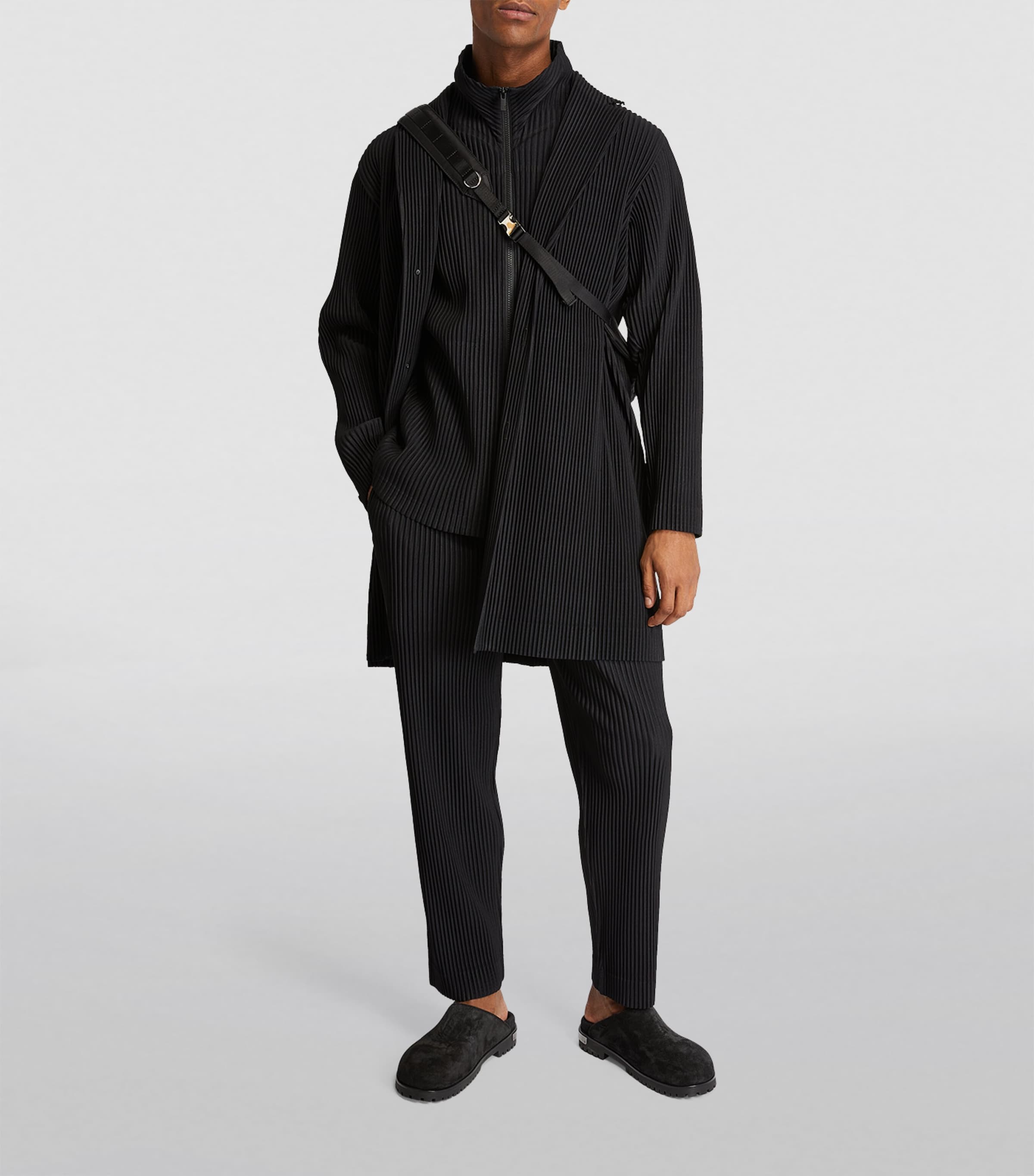 Pleated Overcoat 15 BLACK Image 2