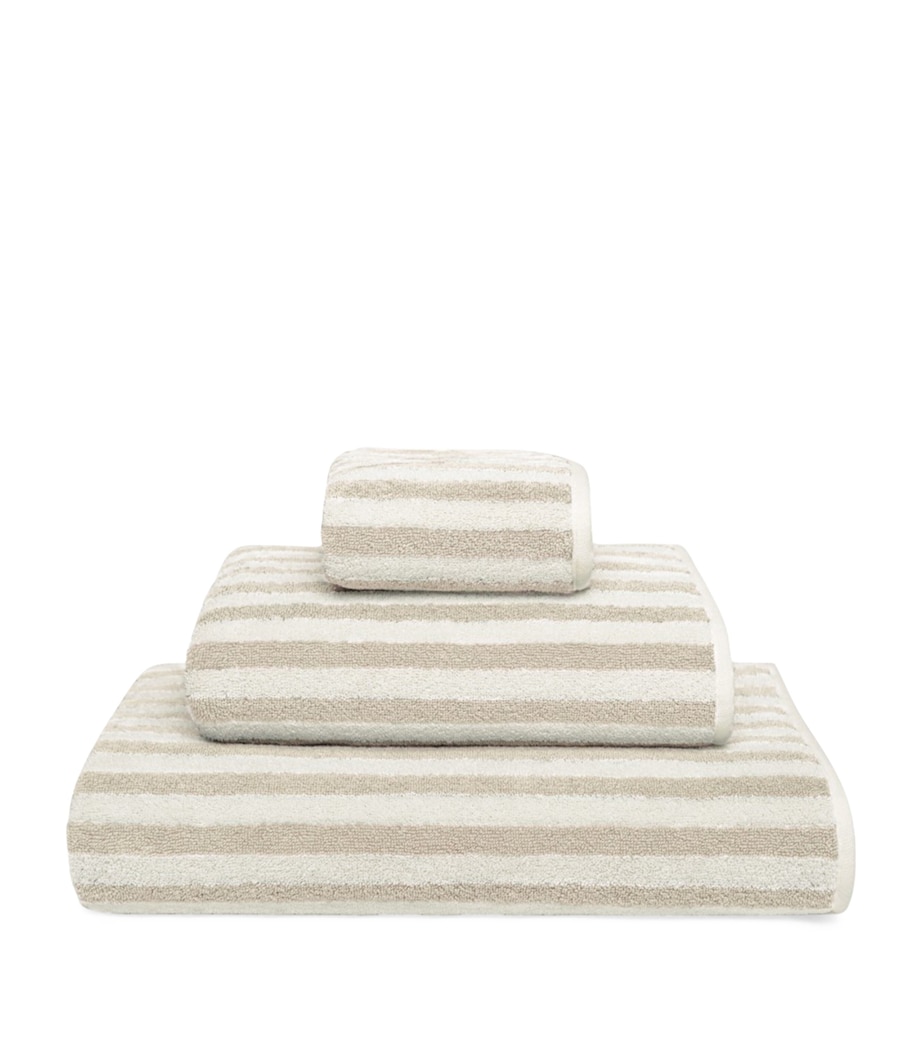 GRACCIOZA Douro Bath Sheet (95cm x 150cm) Snow/fog Image 1