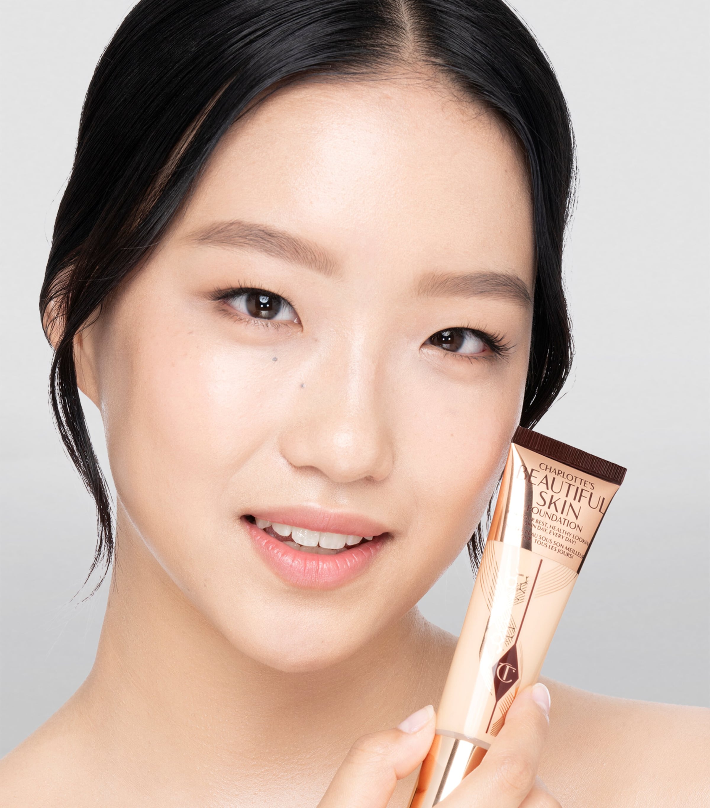 Charlotte's Beautiful Skin Foundation 2 NEUTRAL Image 3