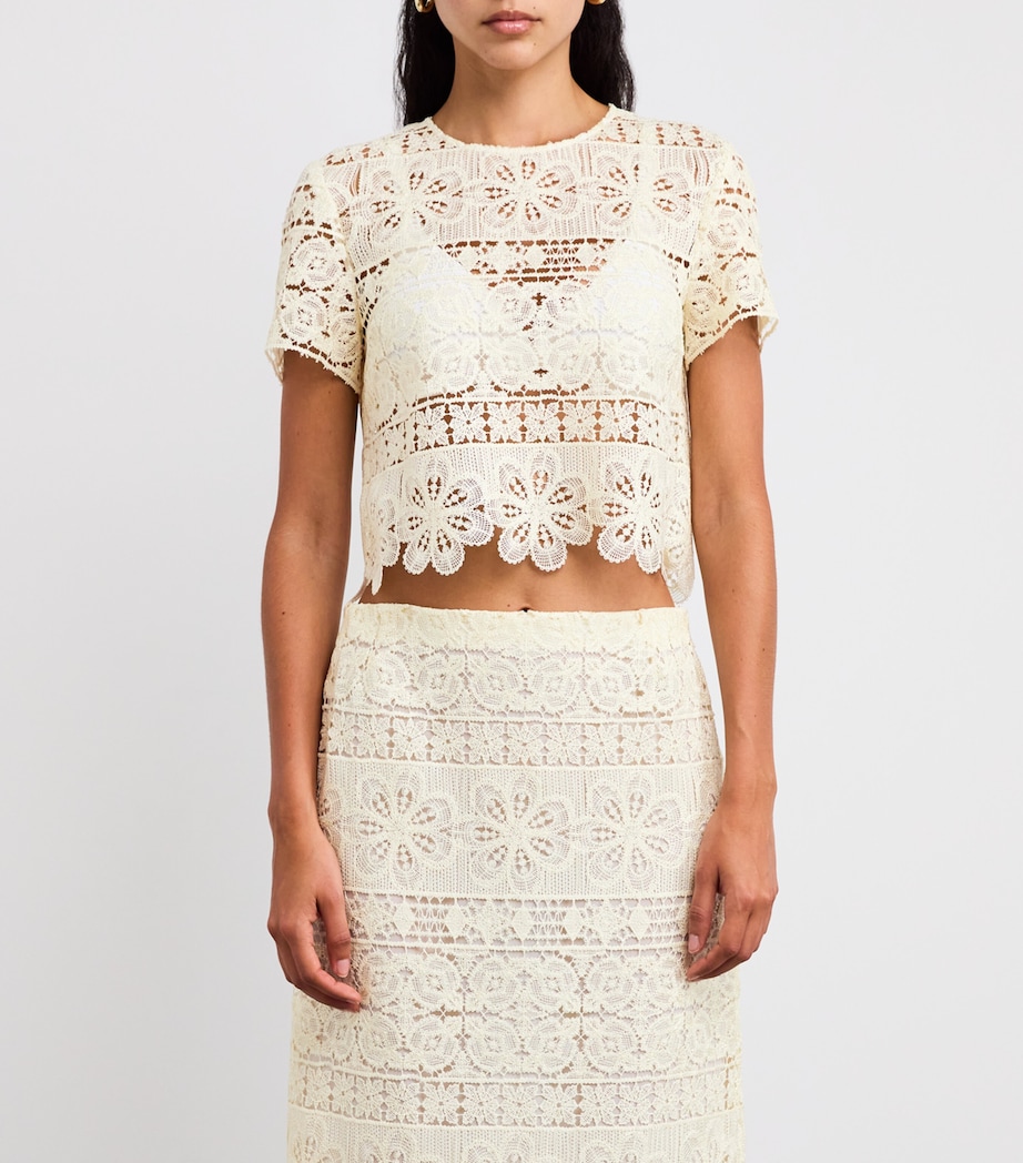 Crochet Short-Sleeve Top YE01 CAPER Image 3