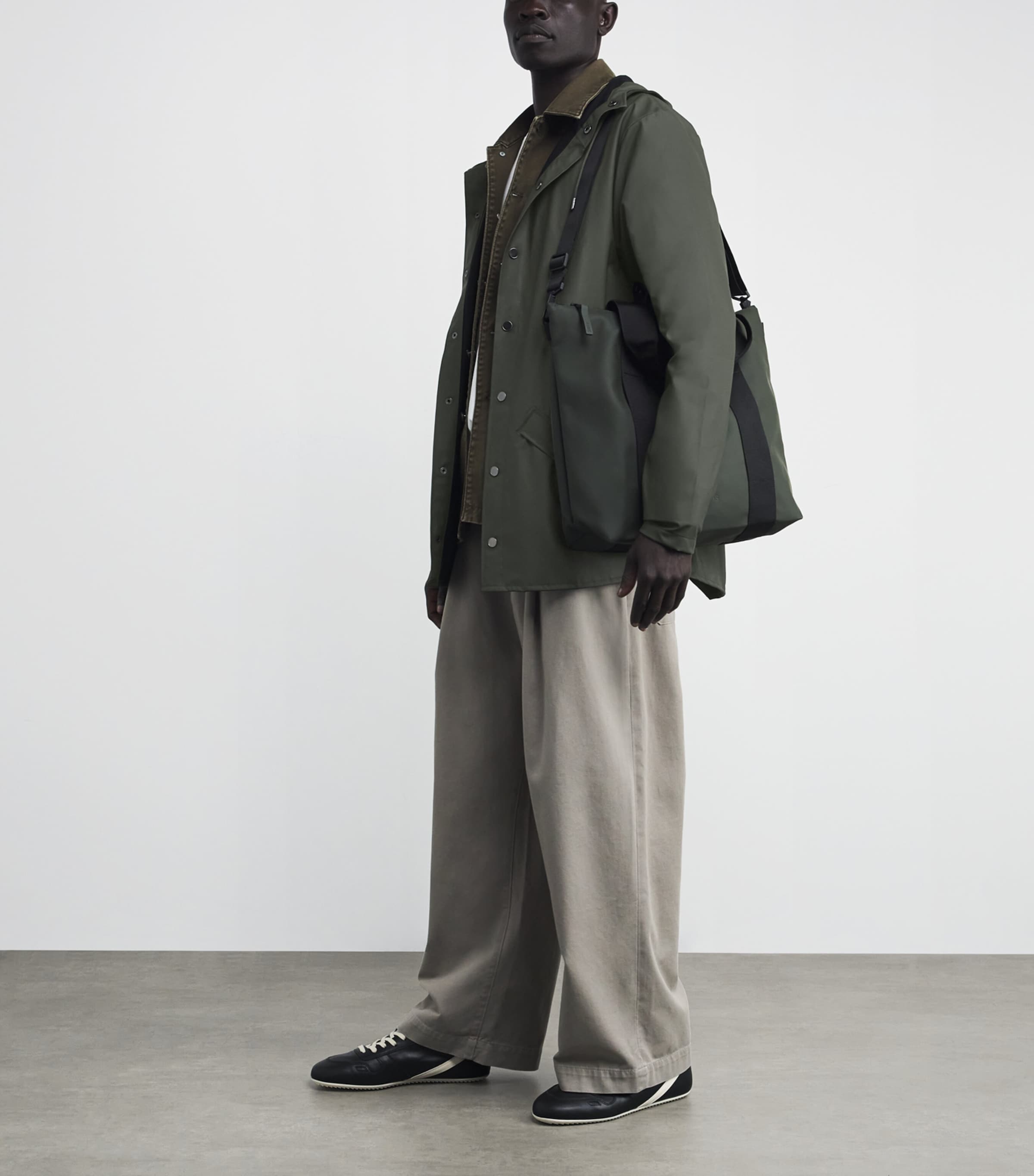 Core Rain Jacket 03 GREEN Image 2