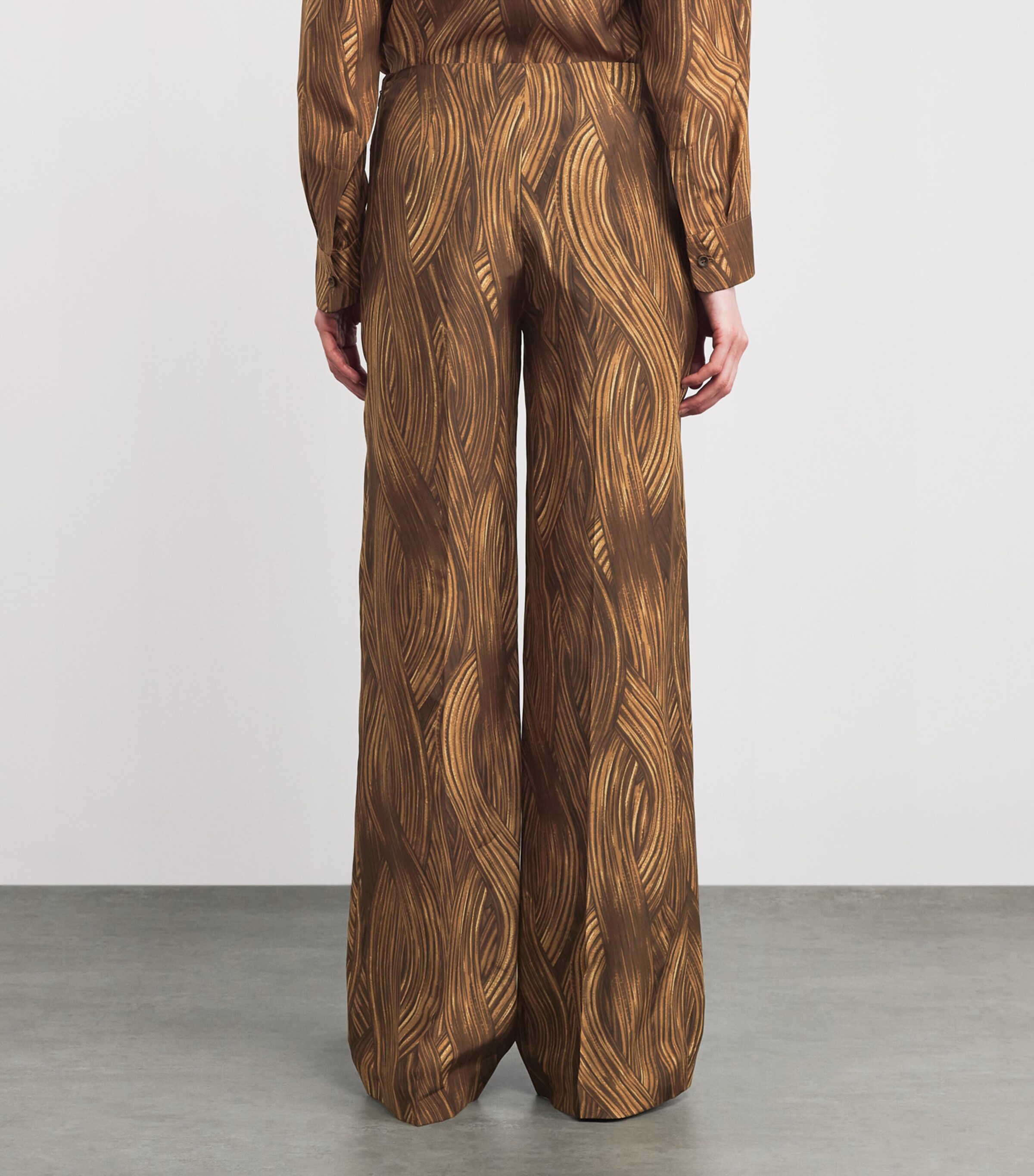RETORI Silk Grass Waves Trousers Camel Image 4