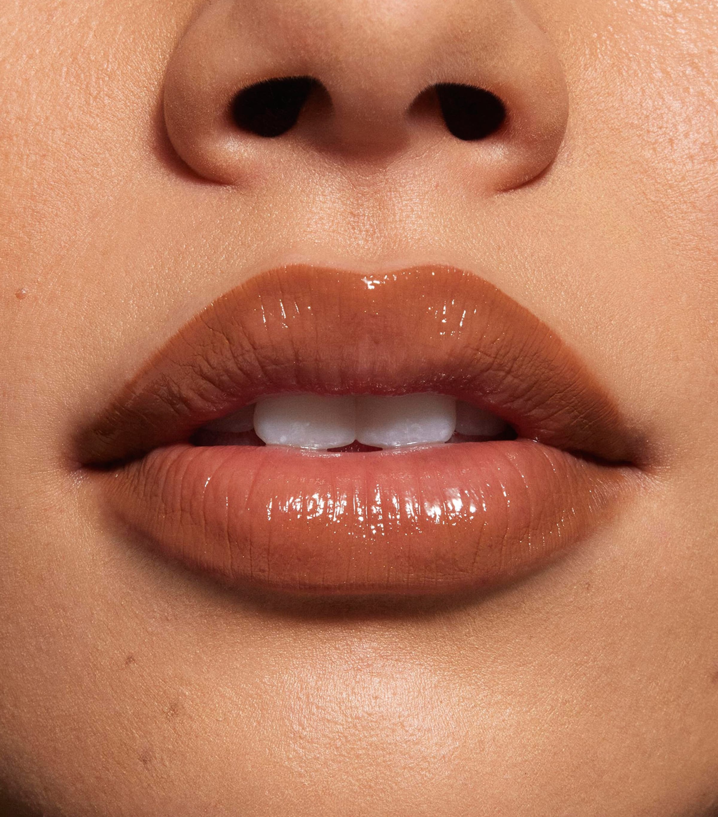 Glossy Lip Kit DOLC KGL Image 4