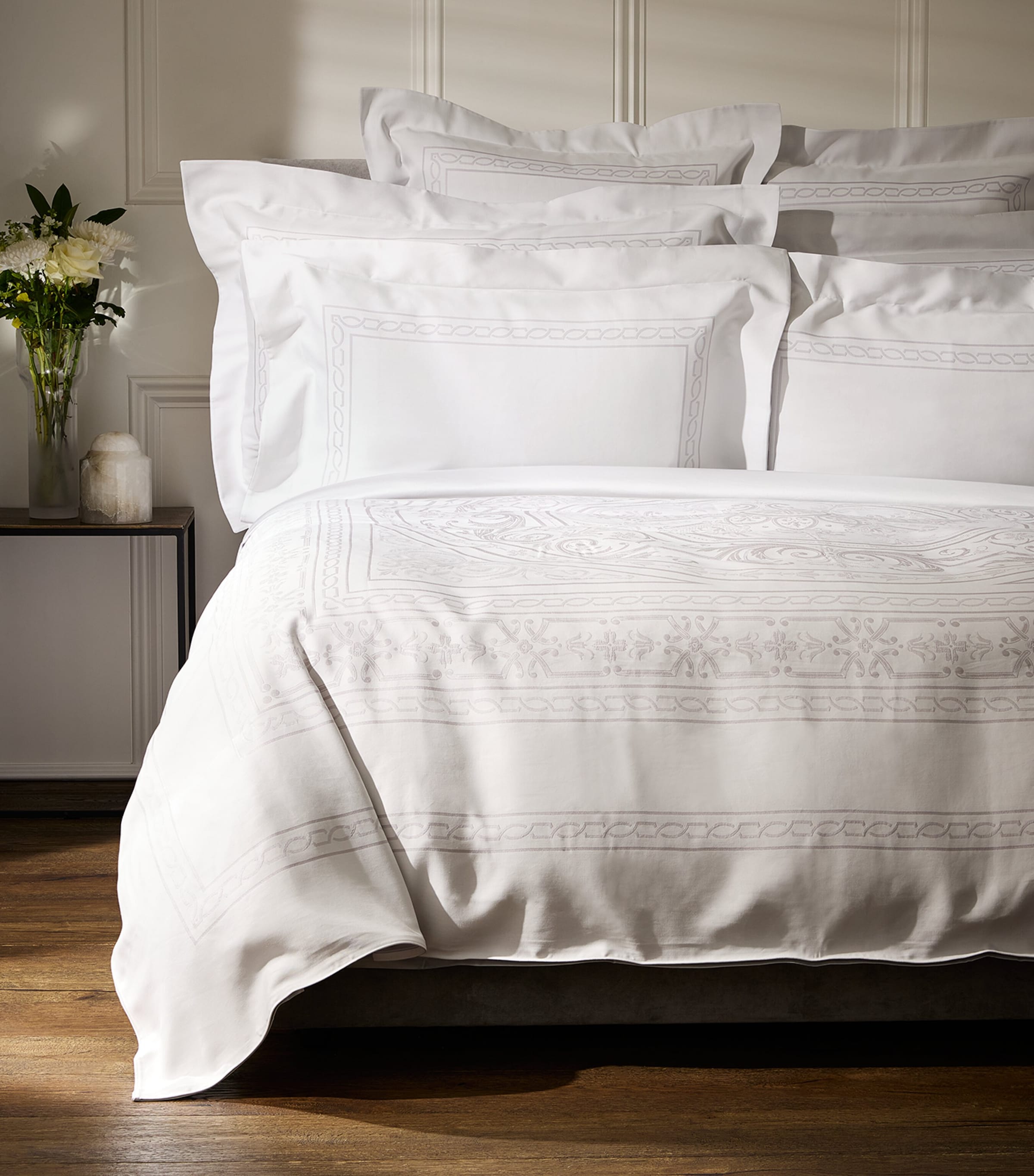 Celso De Lemos Versailles King Duvet Cover In White