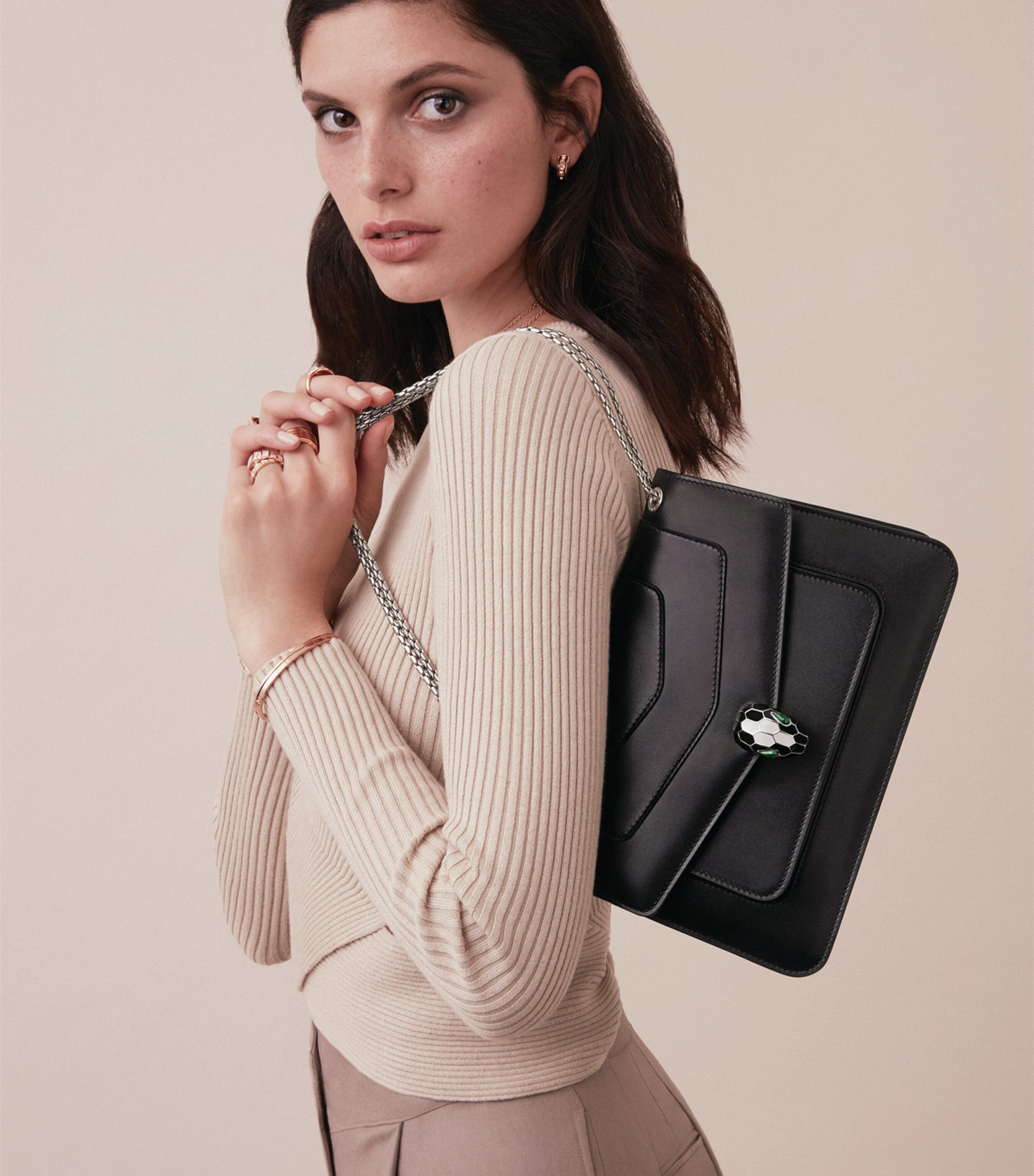 Medium Leather Serpenti Forever Shoulder Bag BLACK Image 2